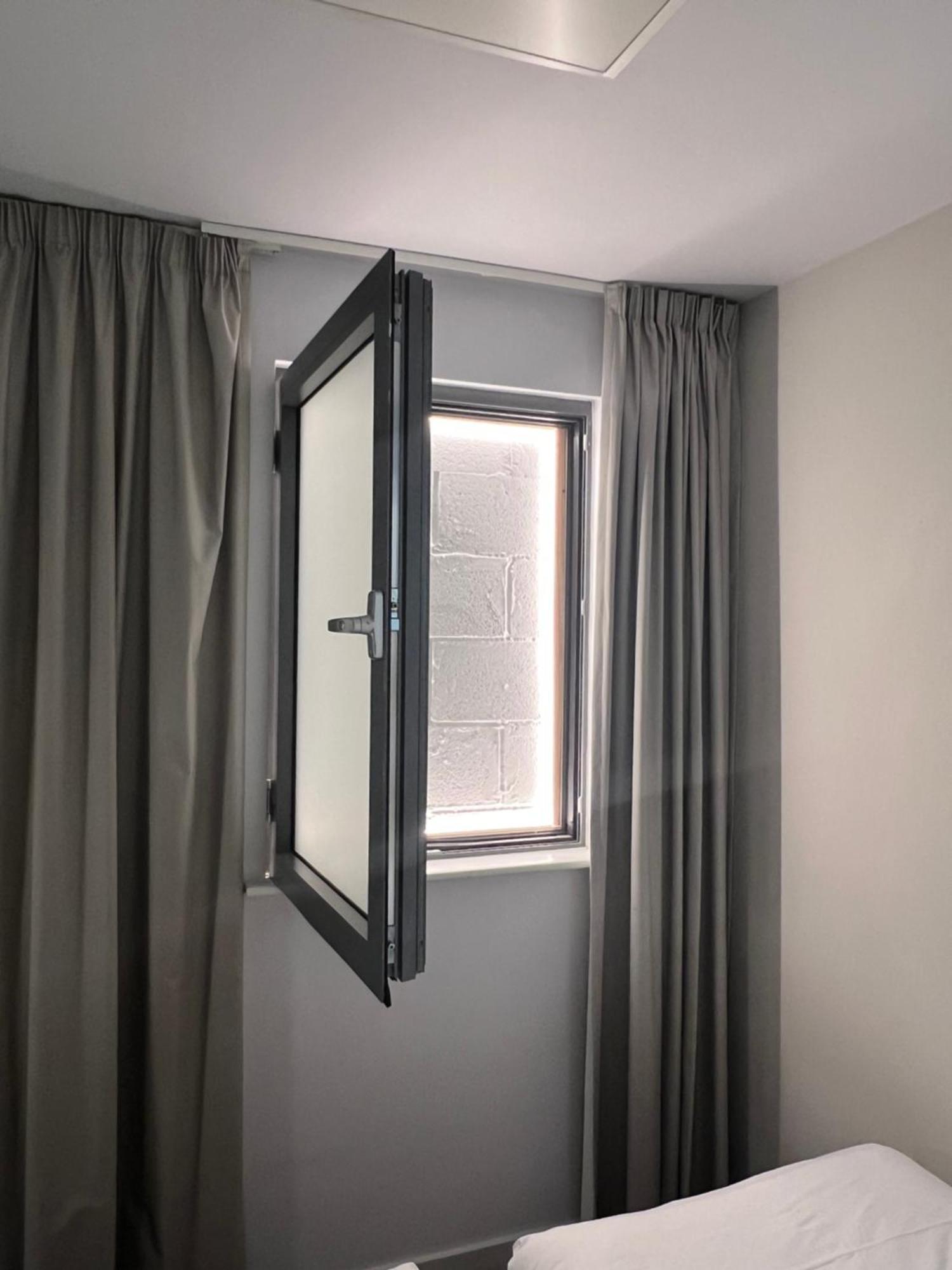 Double Room No Window