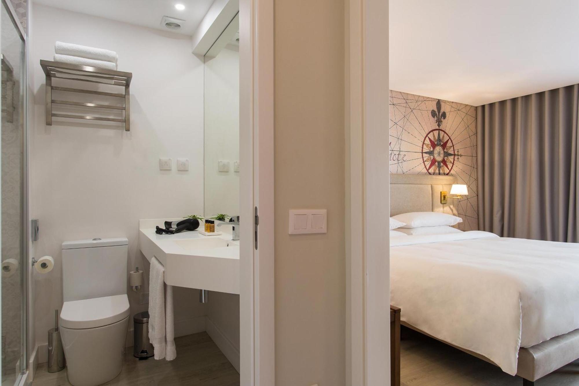 Guest room 1 Queen