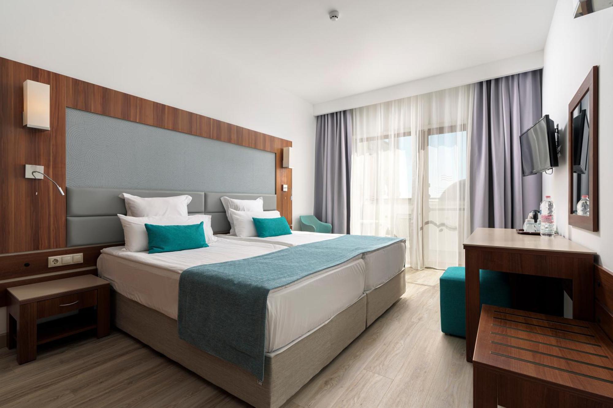 Double Room,1615832077:JPEG