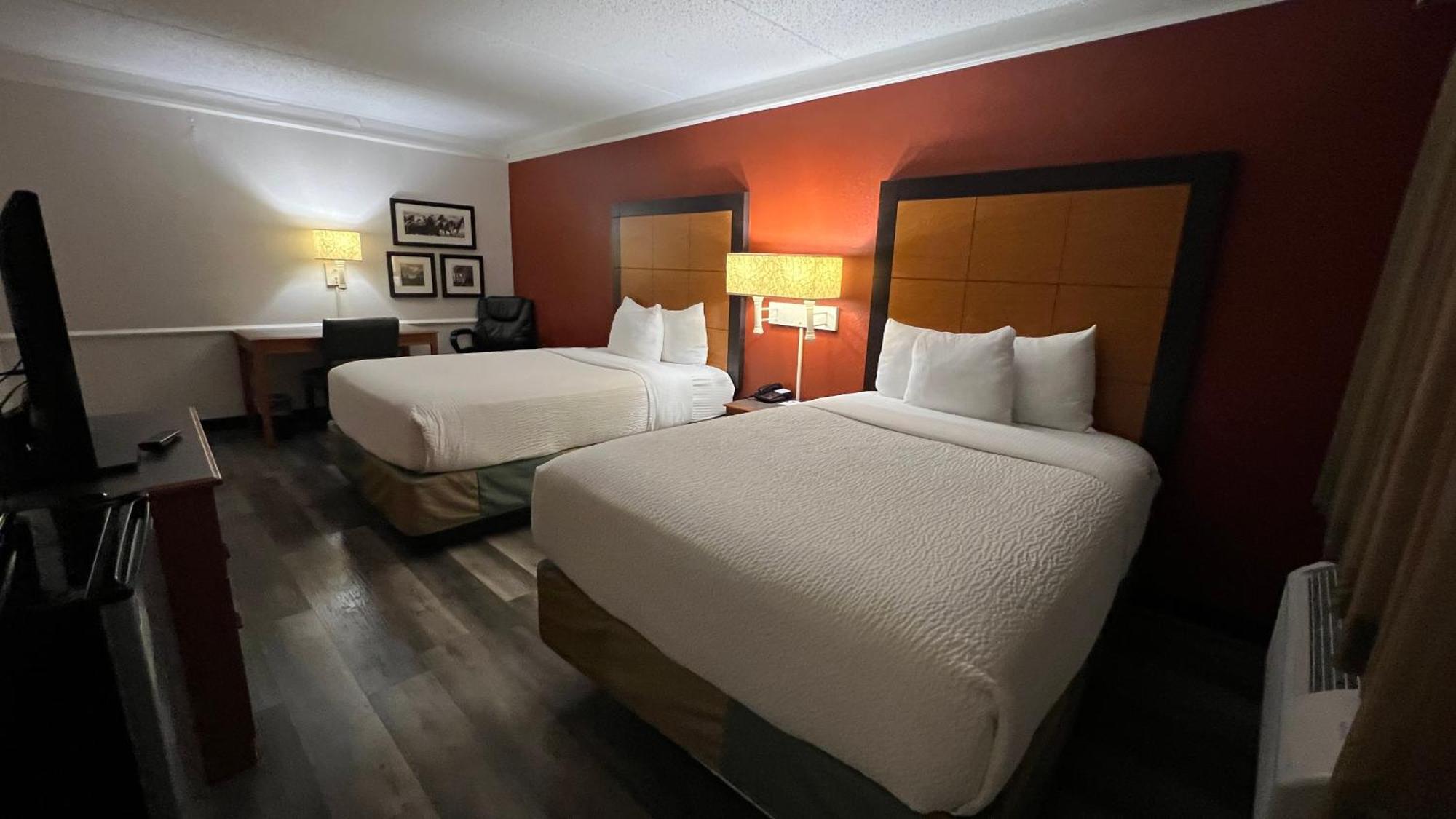 Queen Room Two Queen Beds Roll Shower Mobility Accessible or Non-Smoking,1706152626:JPEG