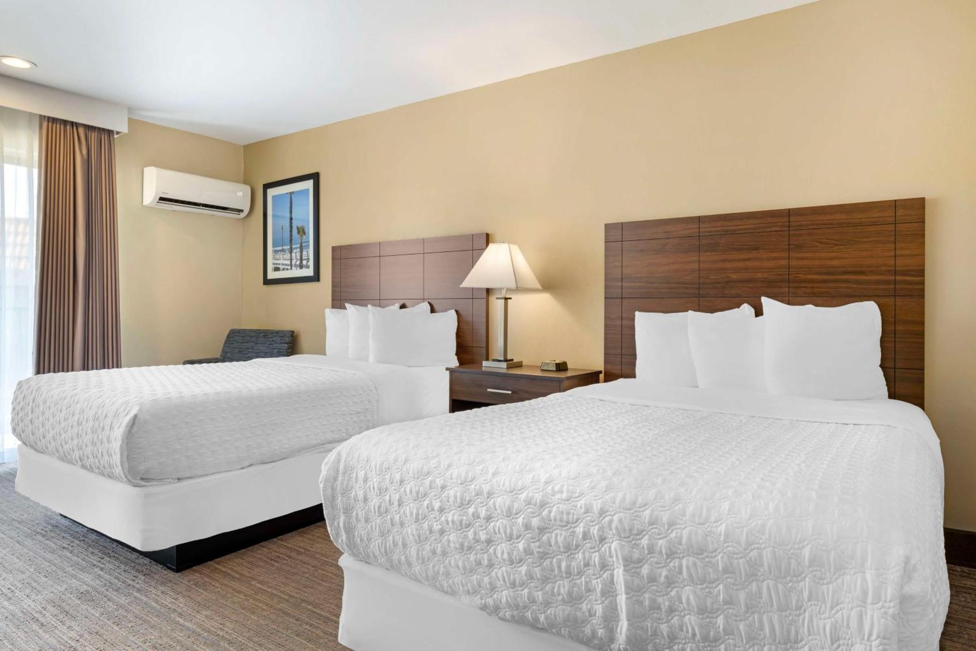 Quadruple Room Two Double Beds Non-Smoking