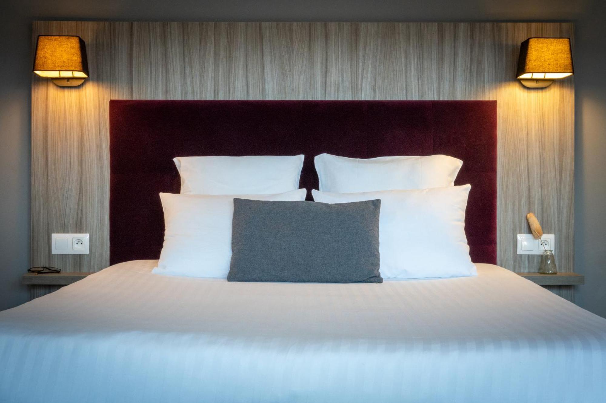 Studio double bed