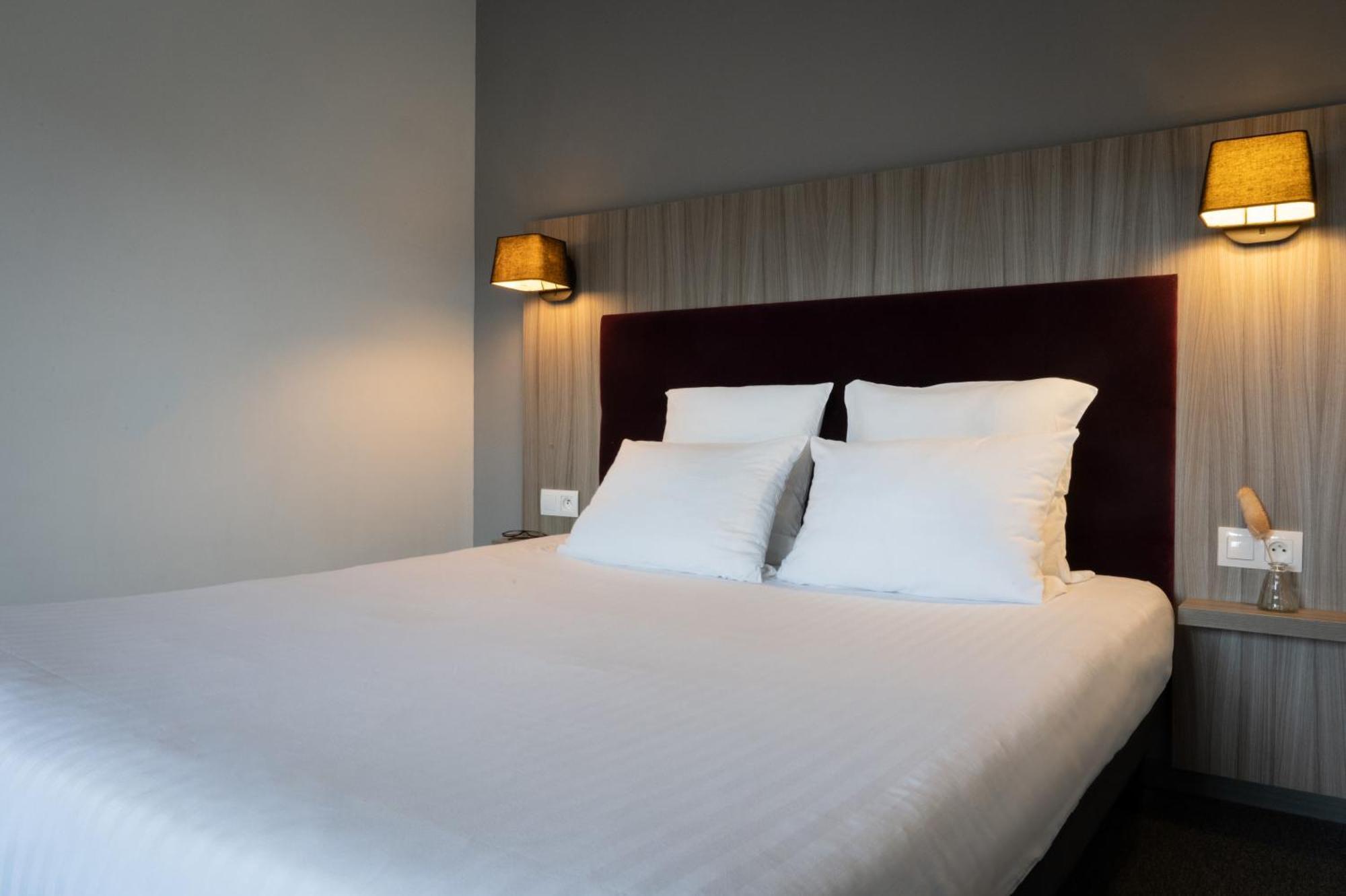 Studio double bed