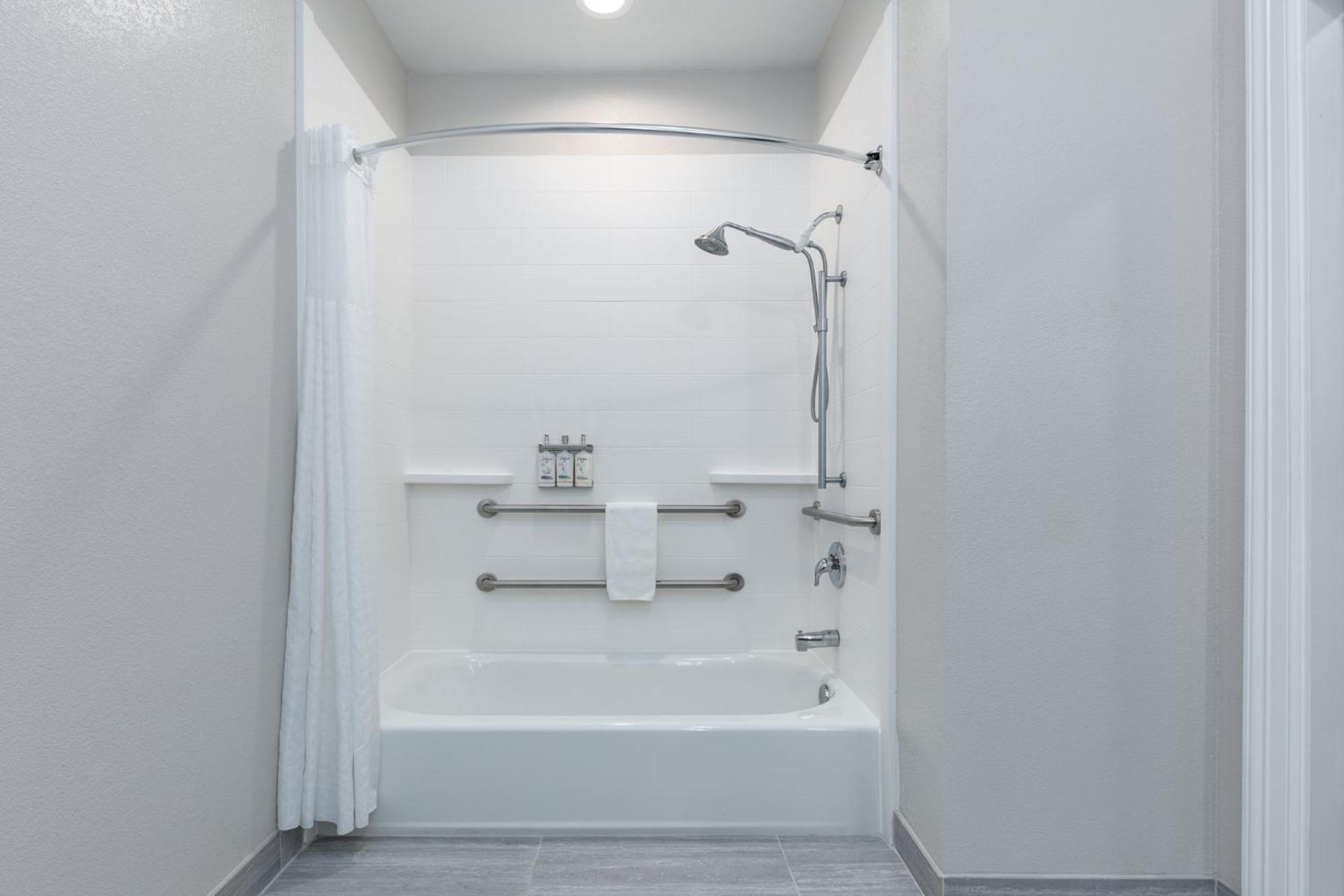 Standard King Room with Mobility Accessible Tub