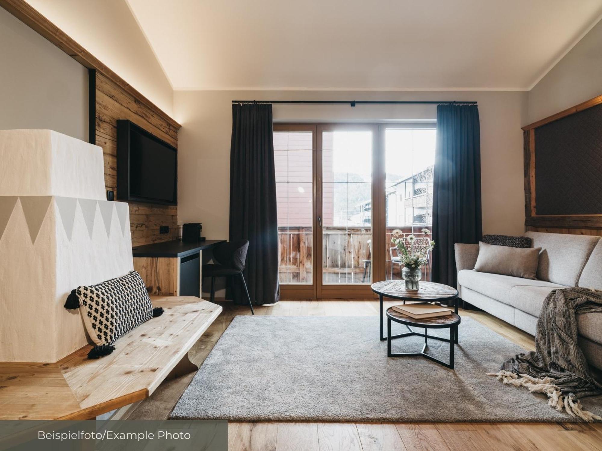 Grand Deluxe Room