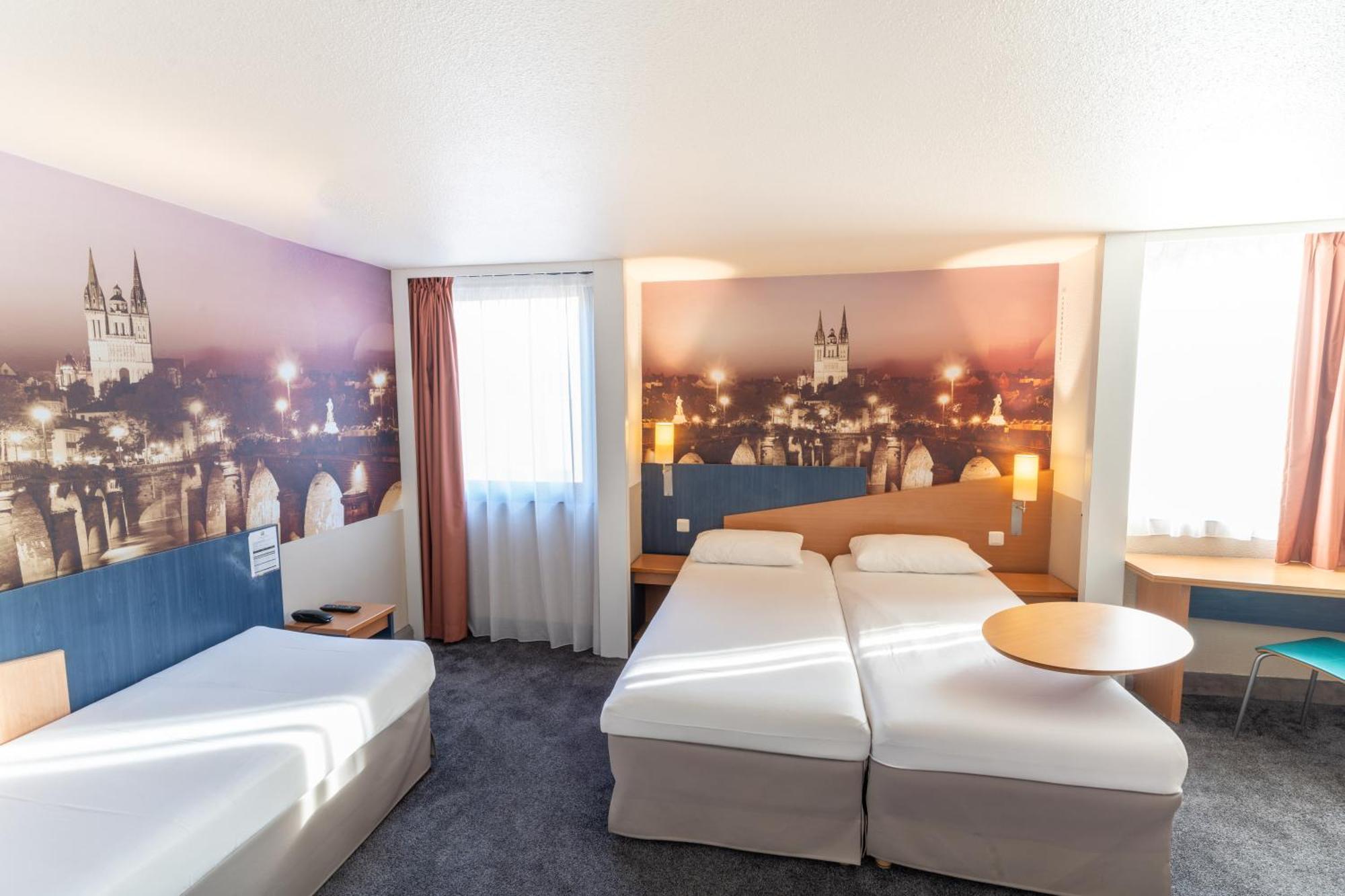 Standard Room Three Single Beds