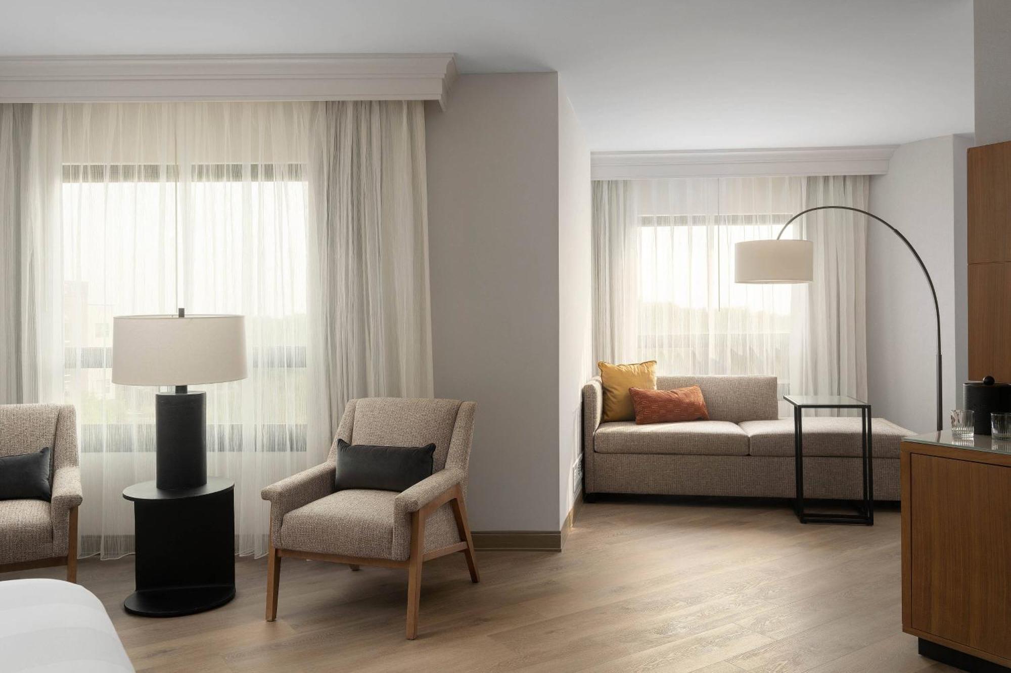 Studio Queen Two Queen Beds