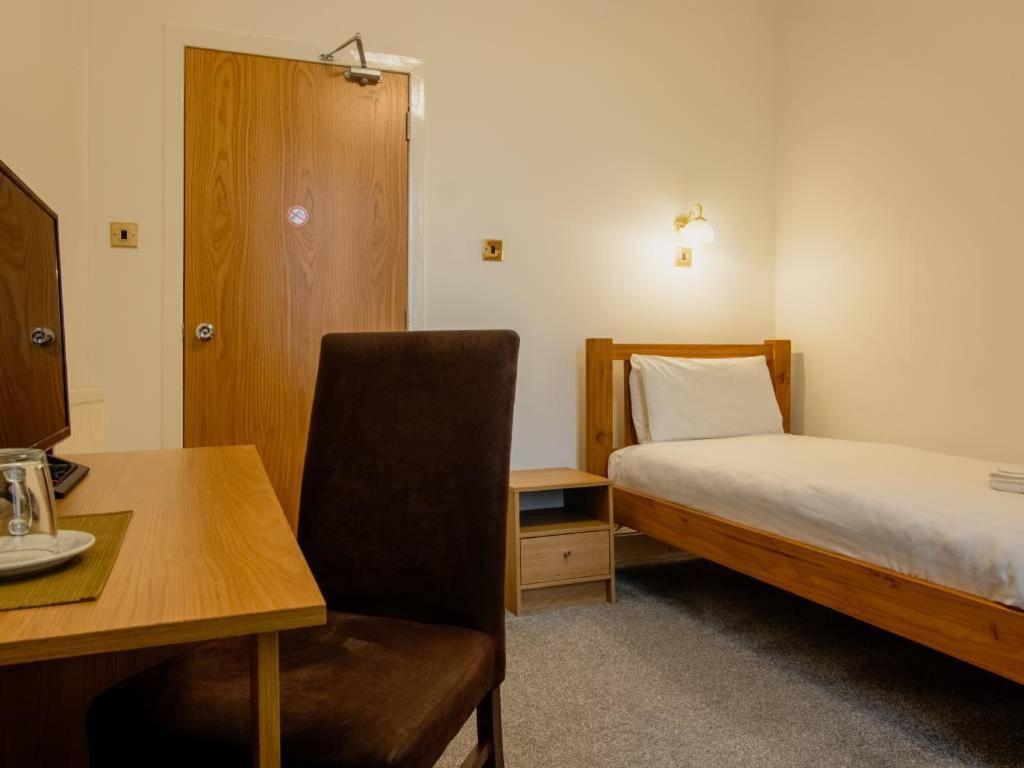 Standard Single Room with Shower