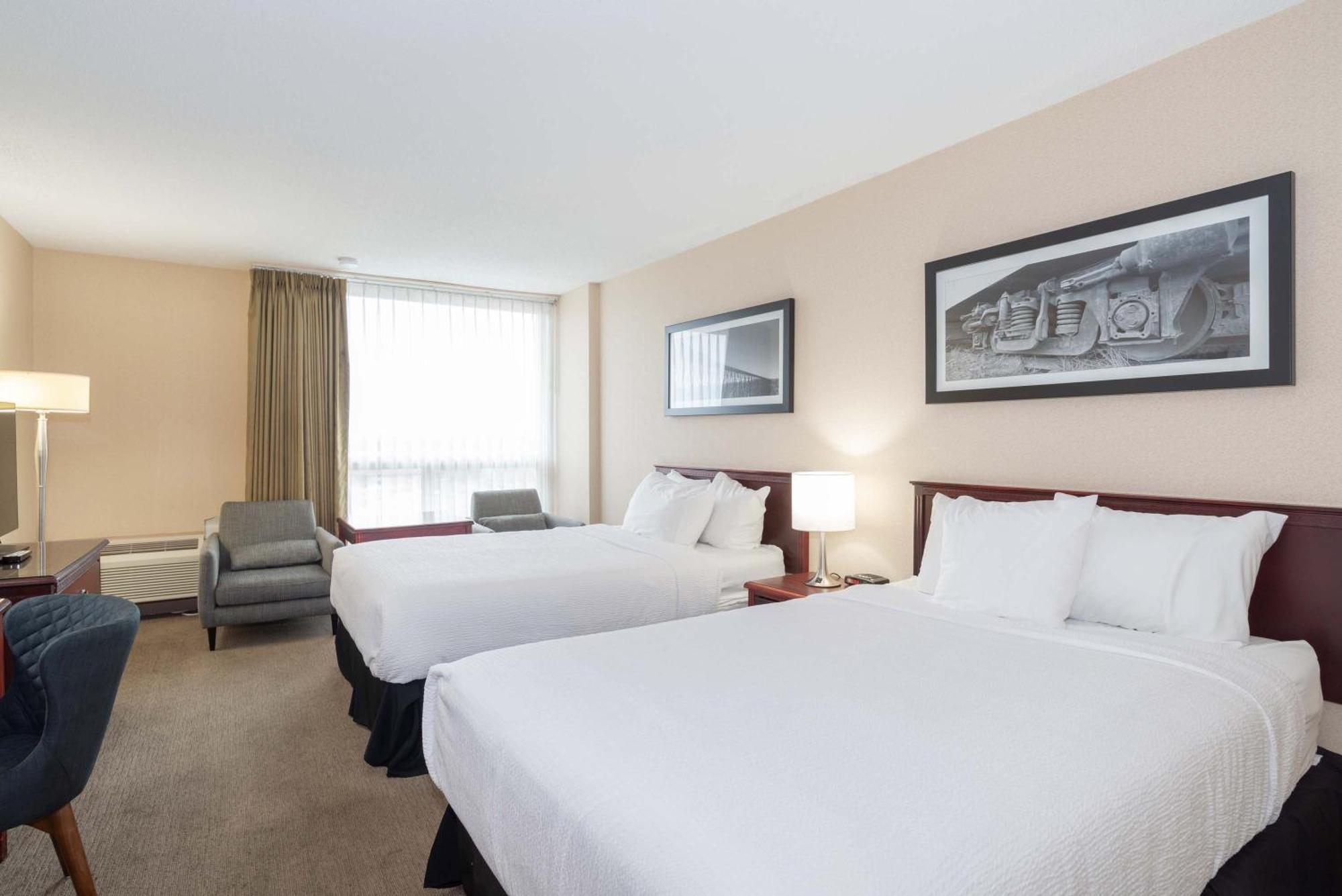 Standard Room 2 Double Beds