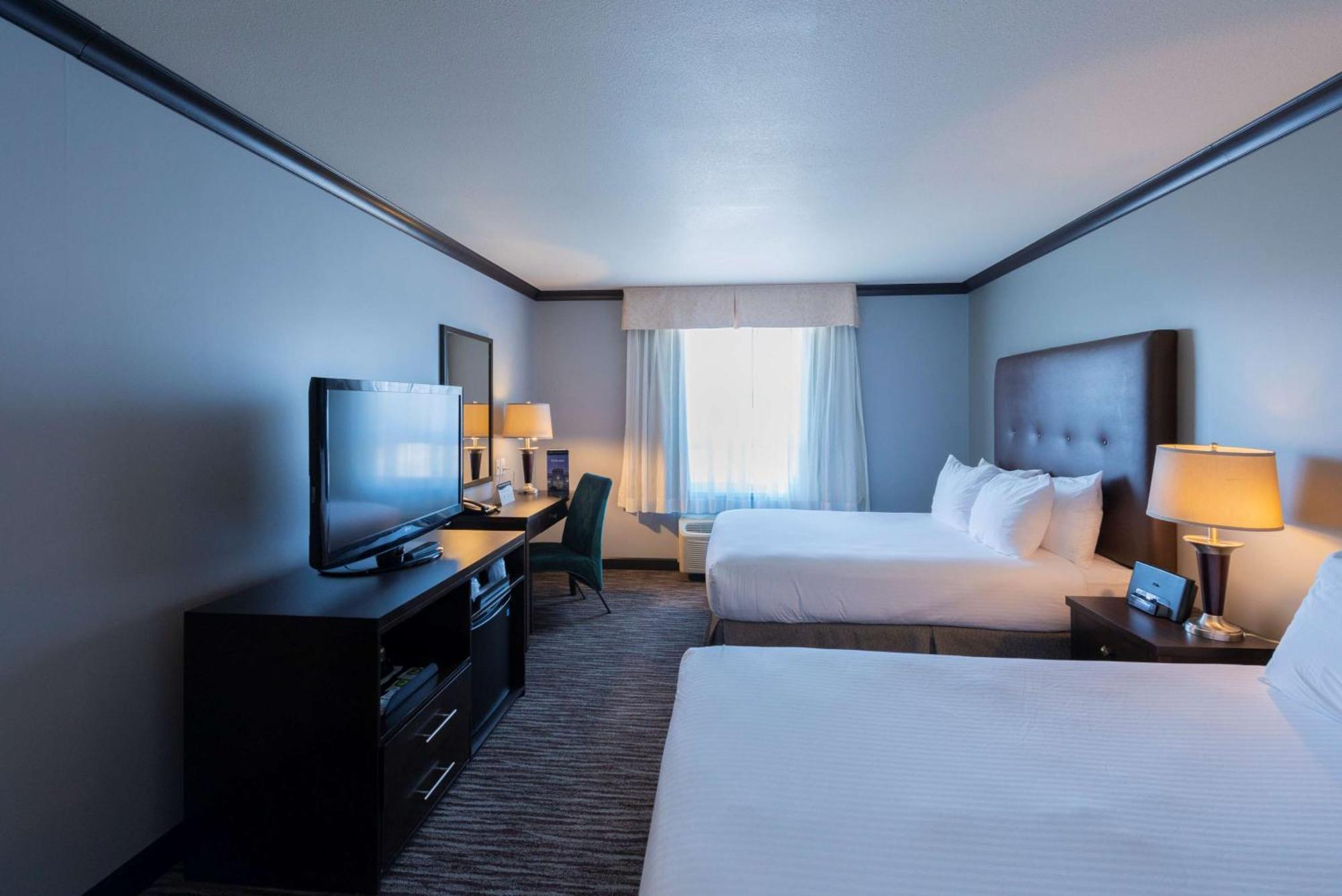 Queen Room Two Queen Beds