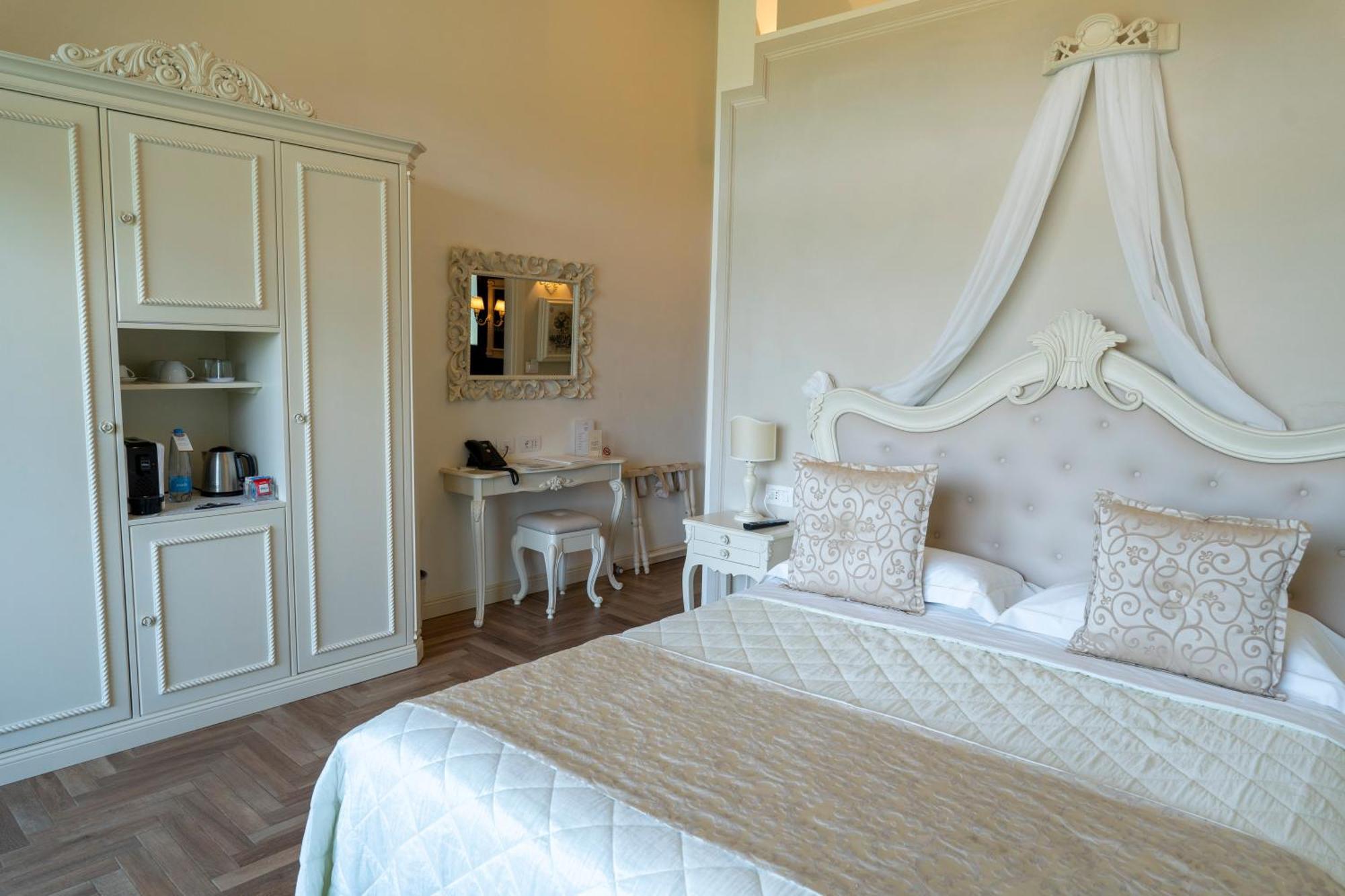 Deluxe Double Room Balcony