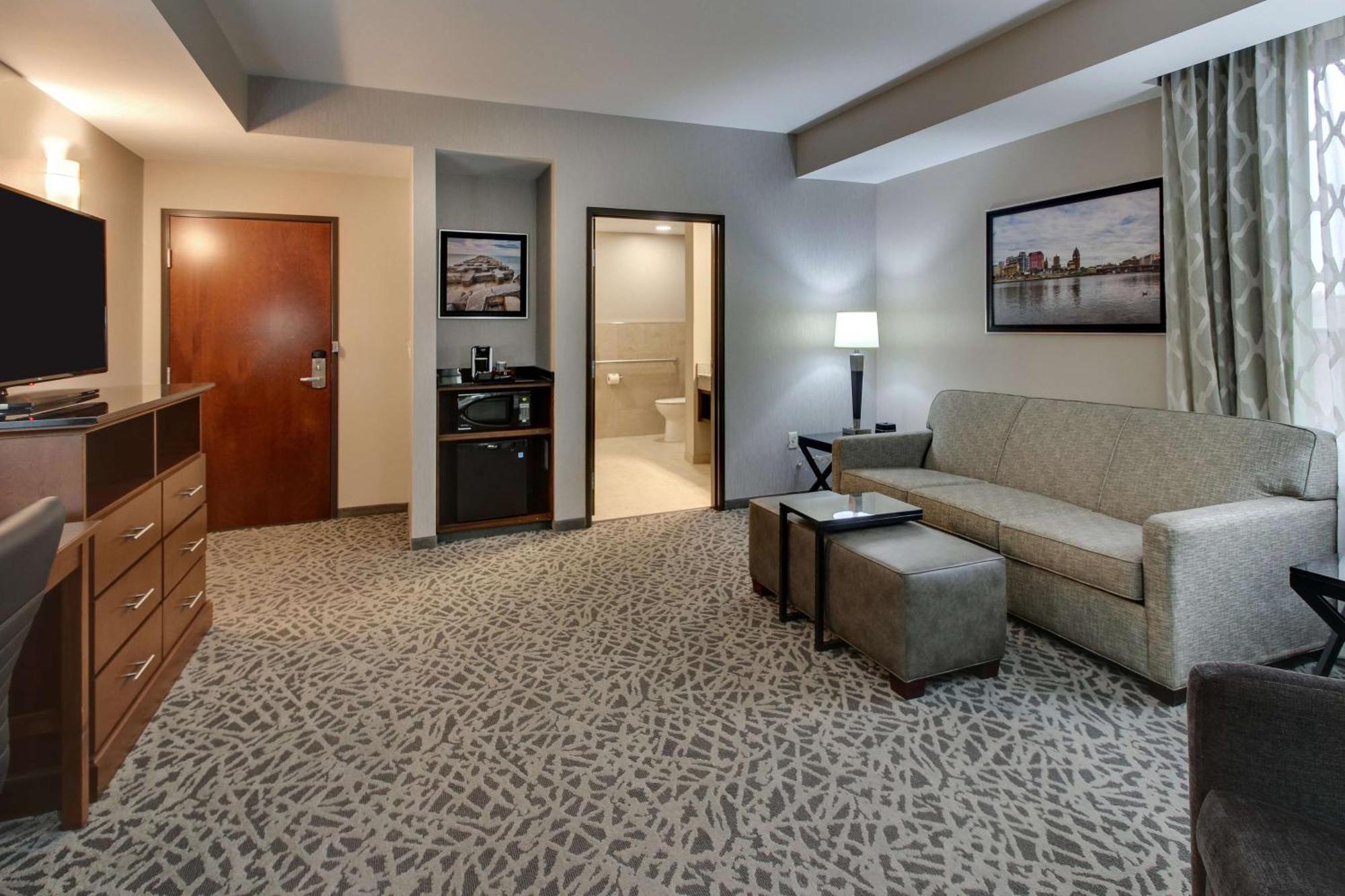 Queen Suite