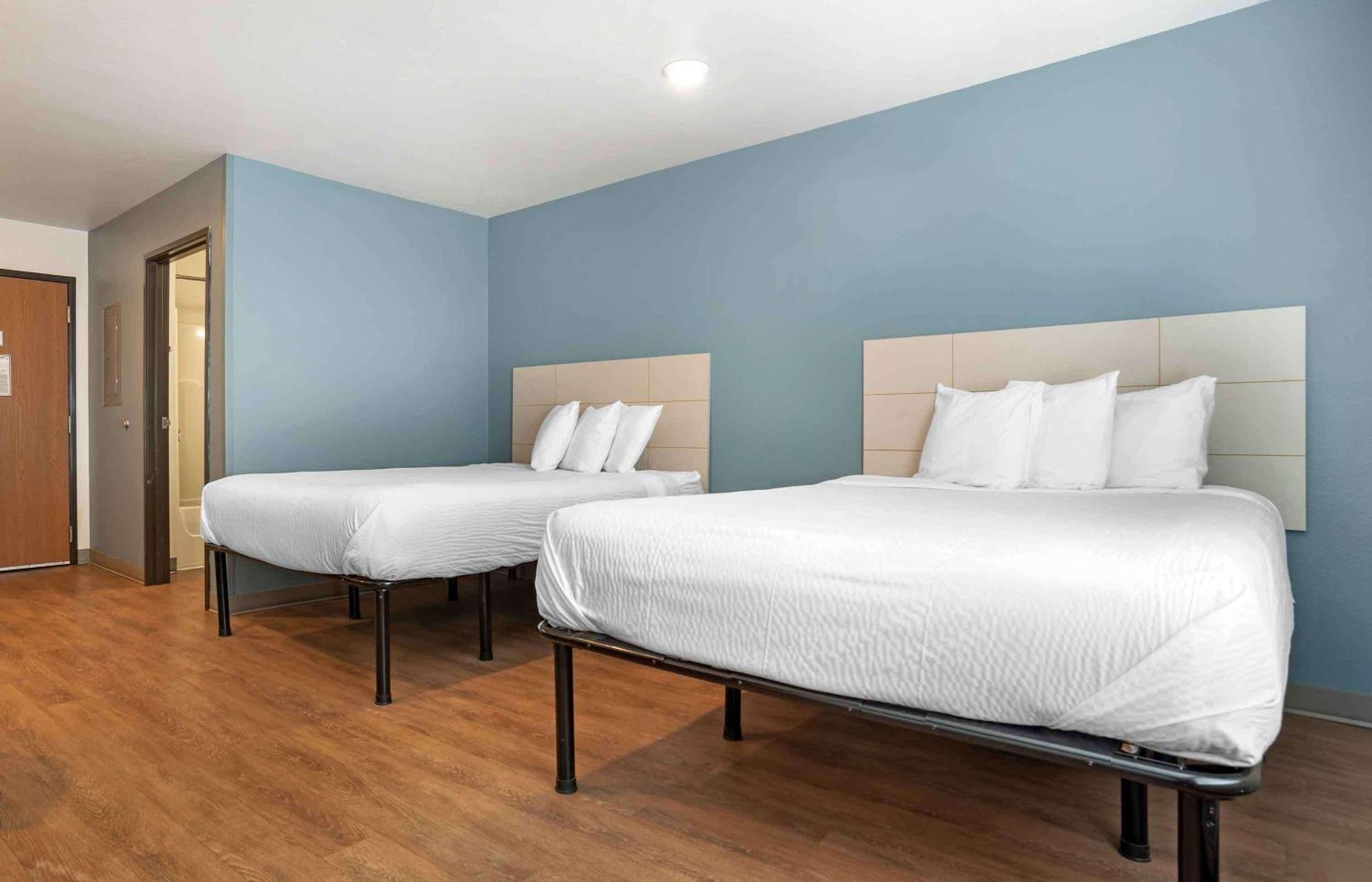 Queen Suite Two Queen Beds Non-Smoking