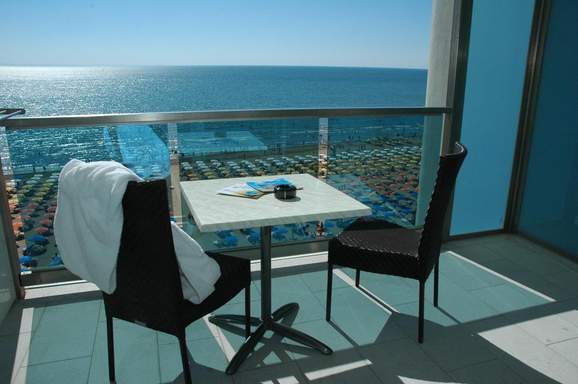Standard Single Room Sea View