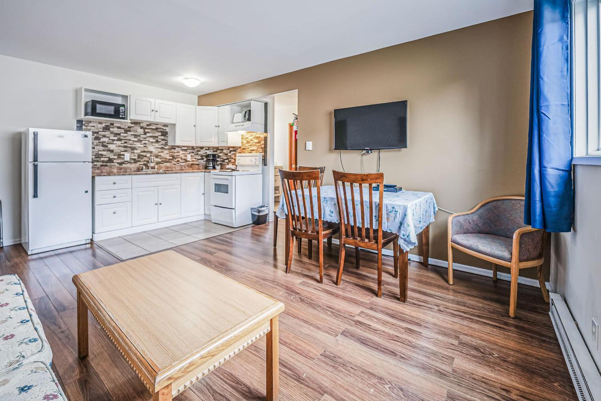 One-Bedroom Suite