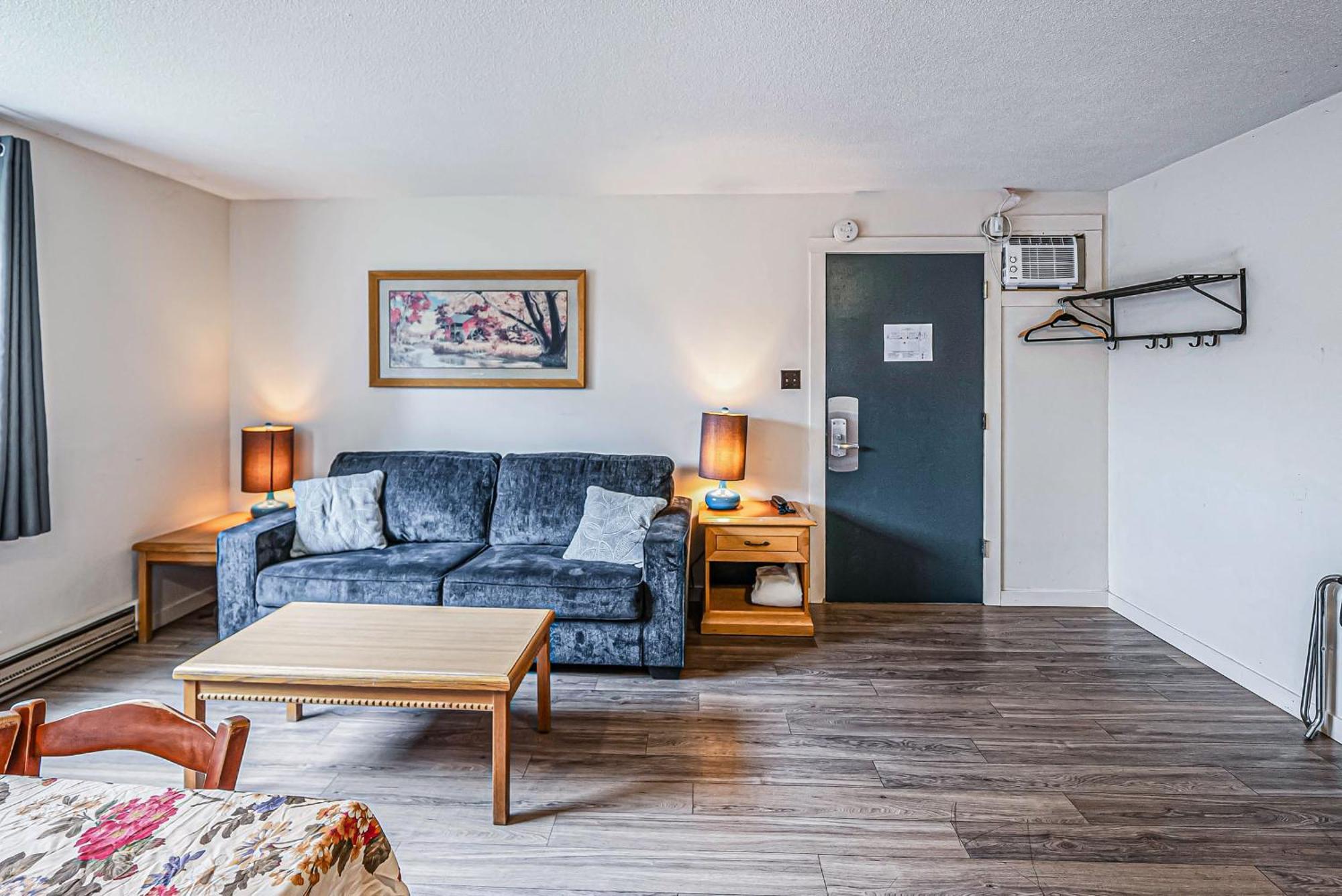 One-Bedroom Suite