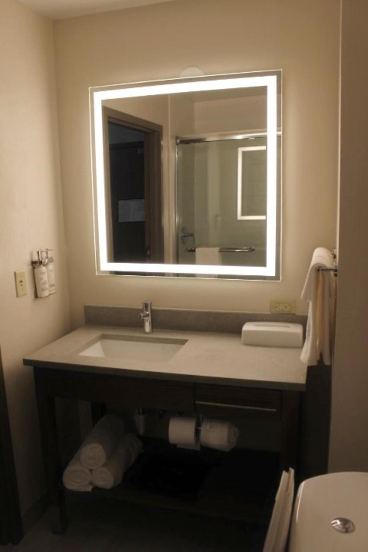 Queen Studio Suite