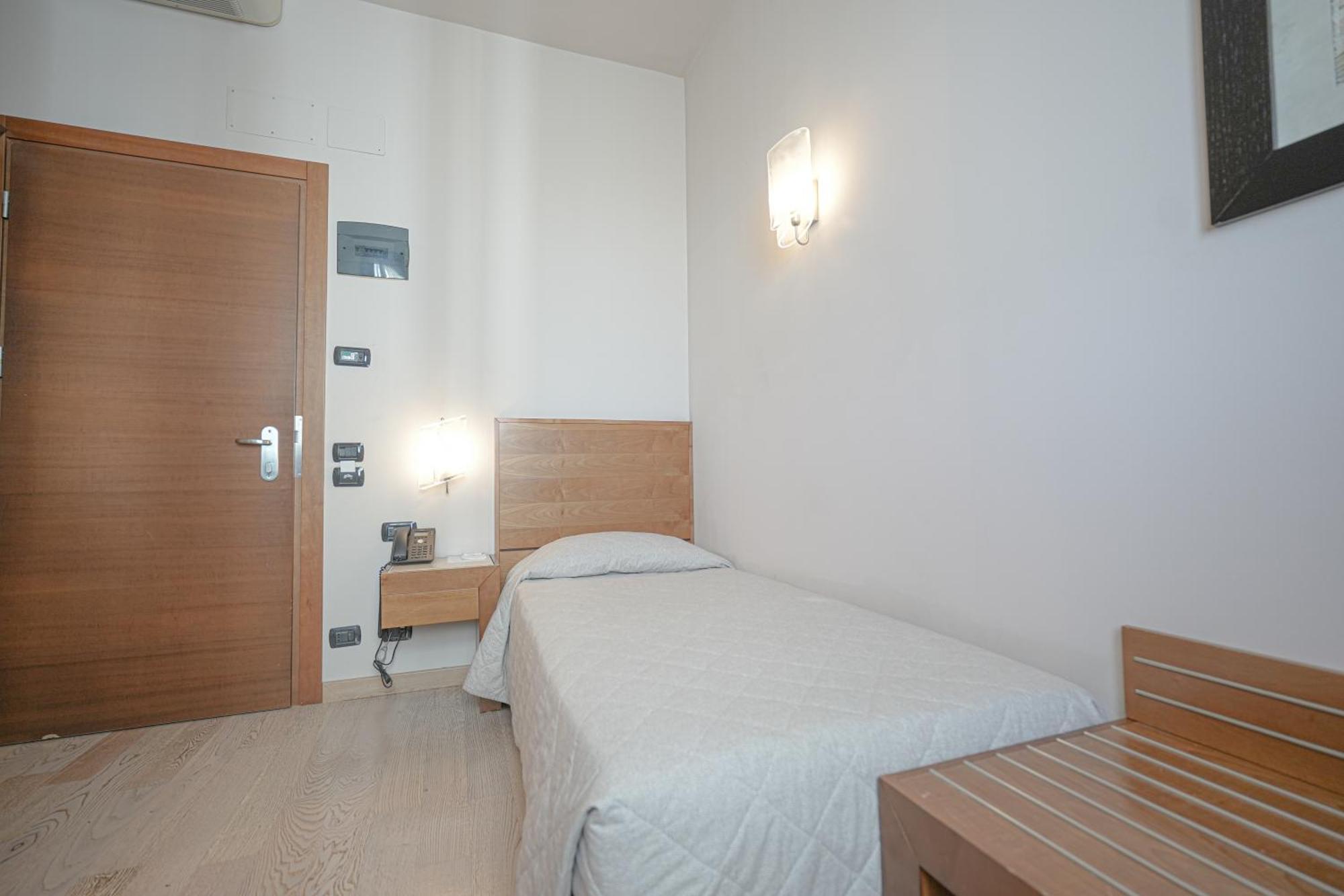 Economy Single Room