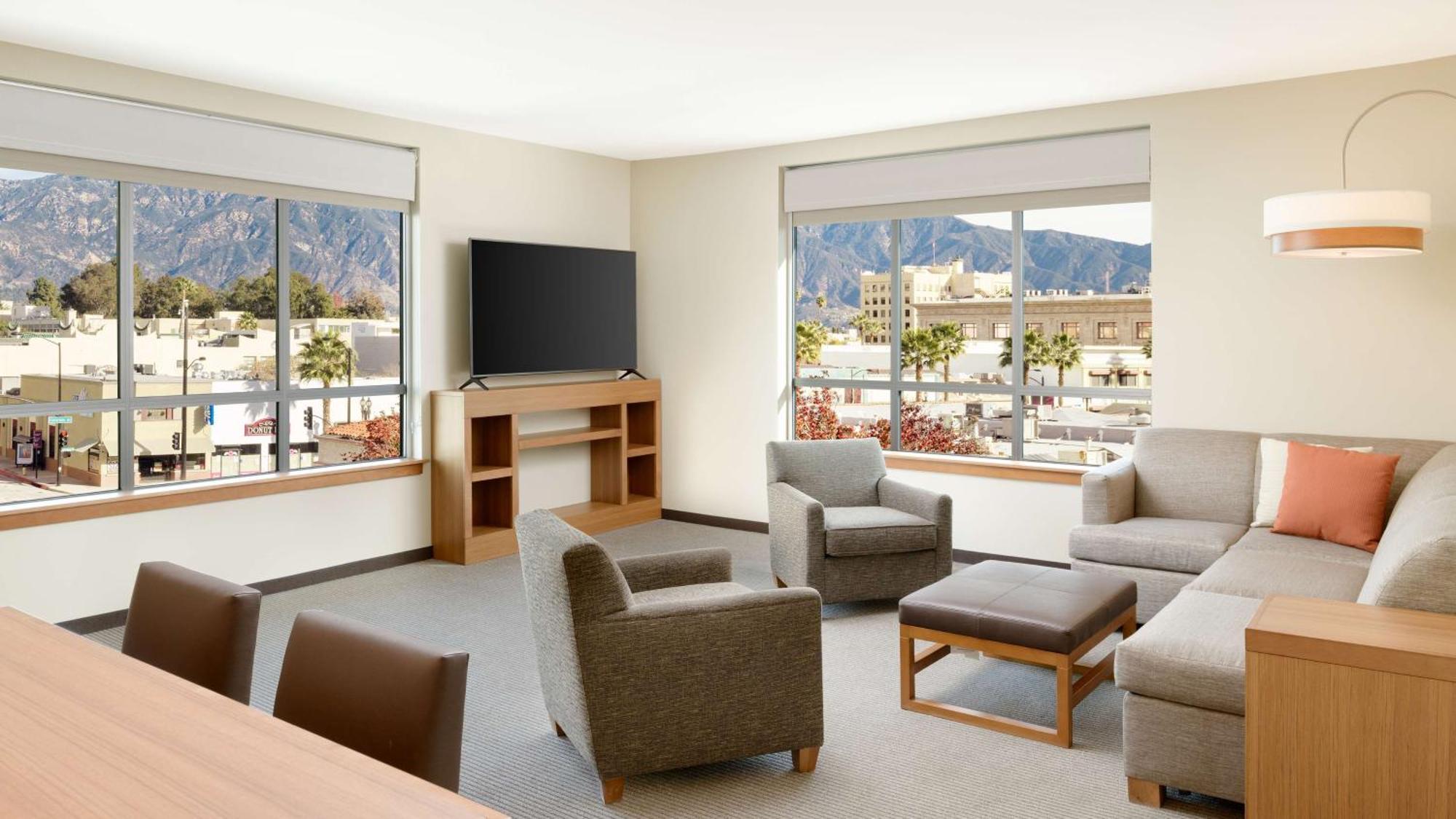 One-Bedroom King Suite Sofa Bed