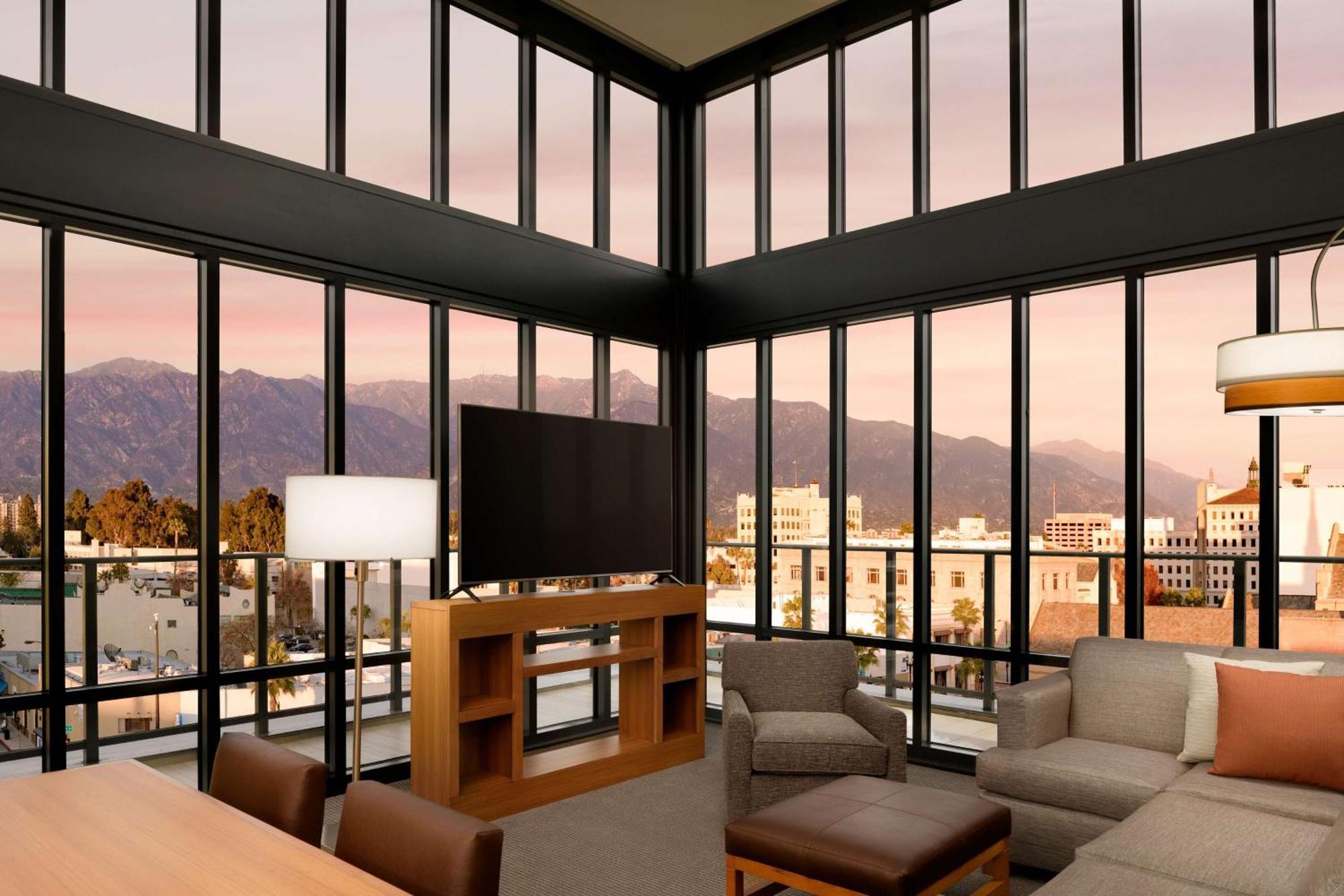 One-Bedroom King Suite Sofa Bed