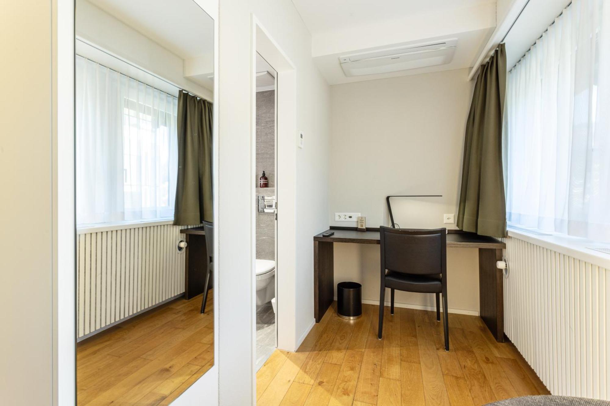 Classic Single Room with Air Conditioning