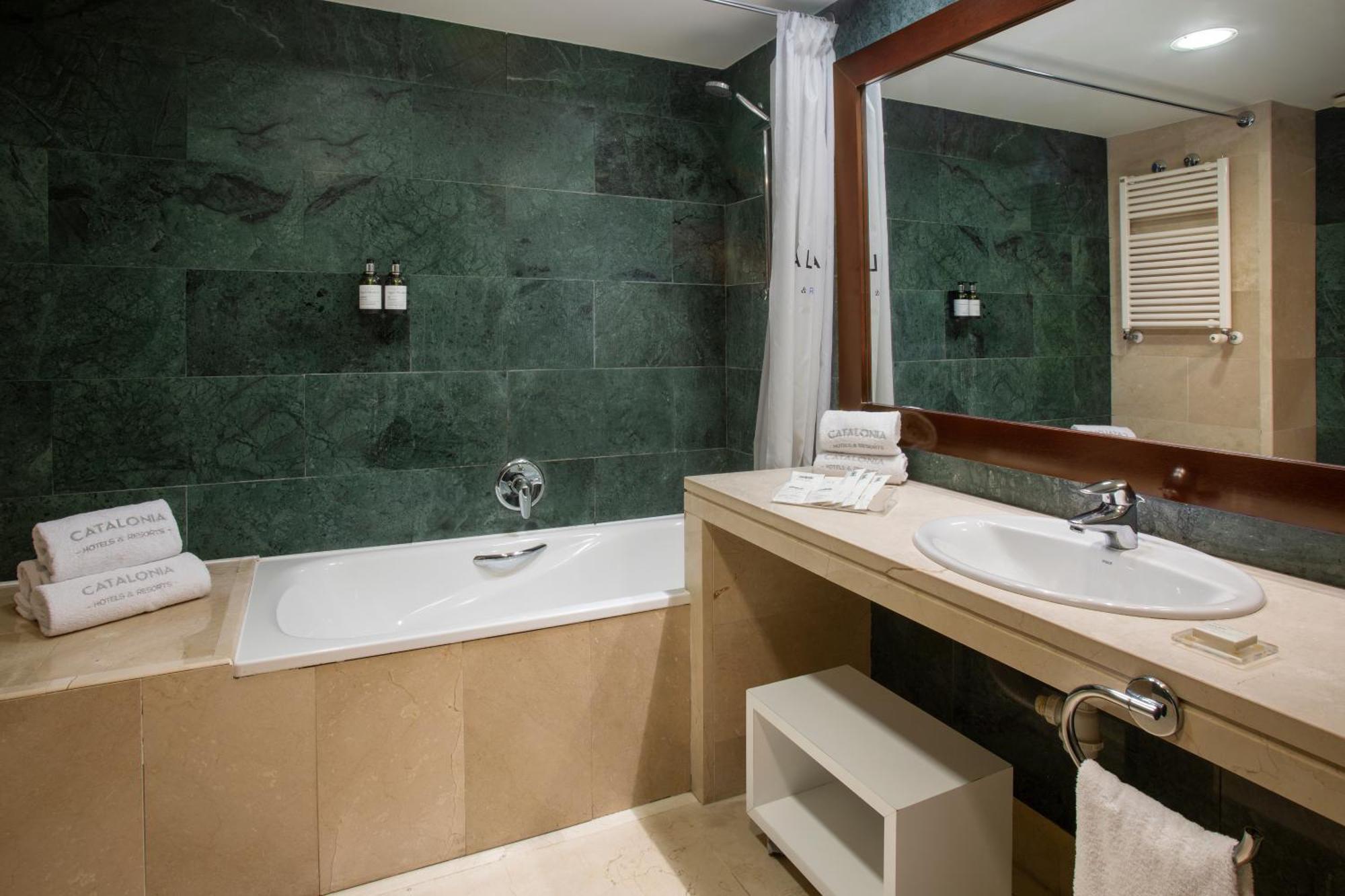 Premium Triple Room
