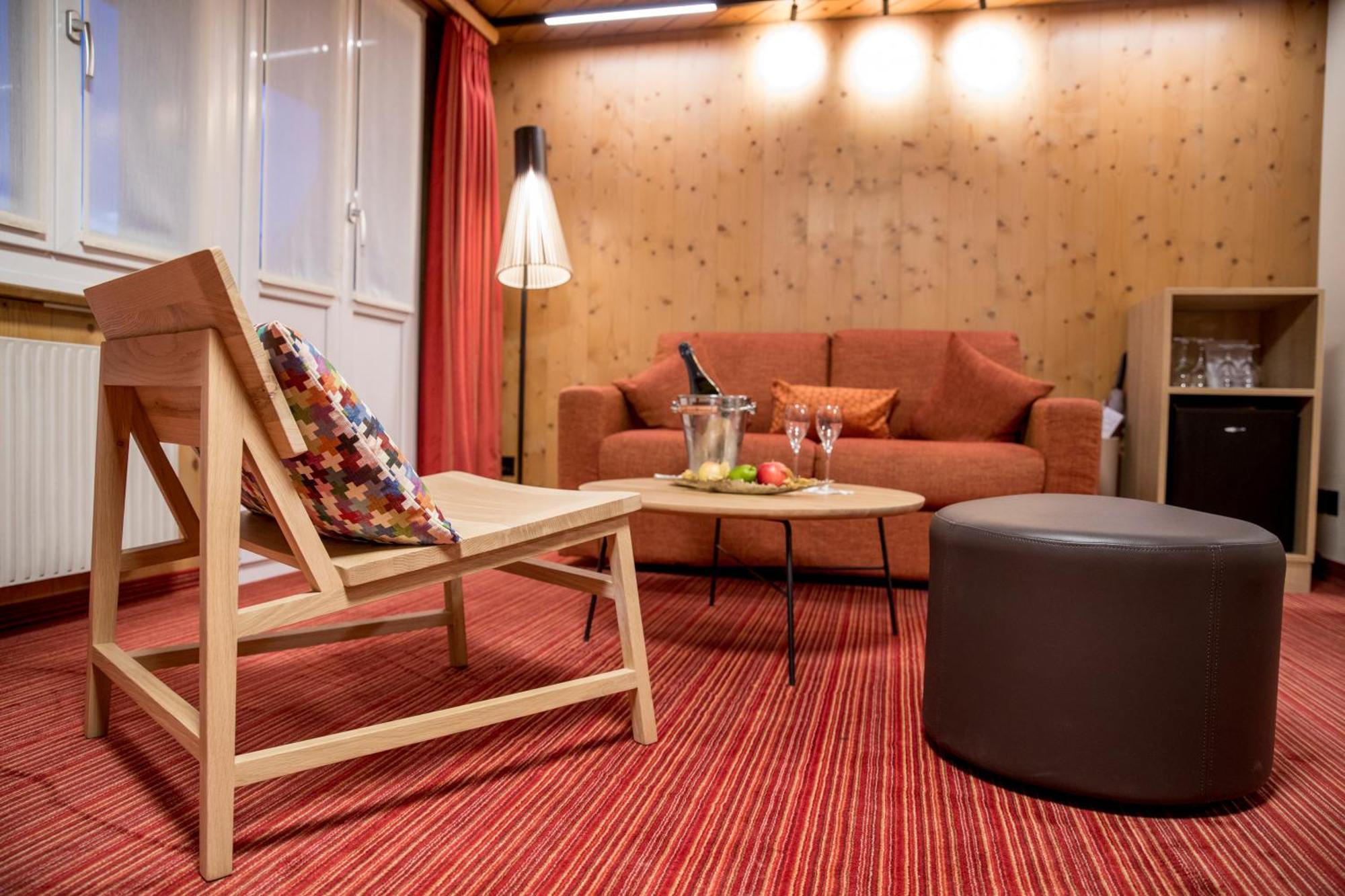 Deluxe Double Room Eiger View balcony