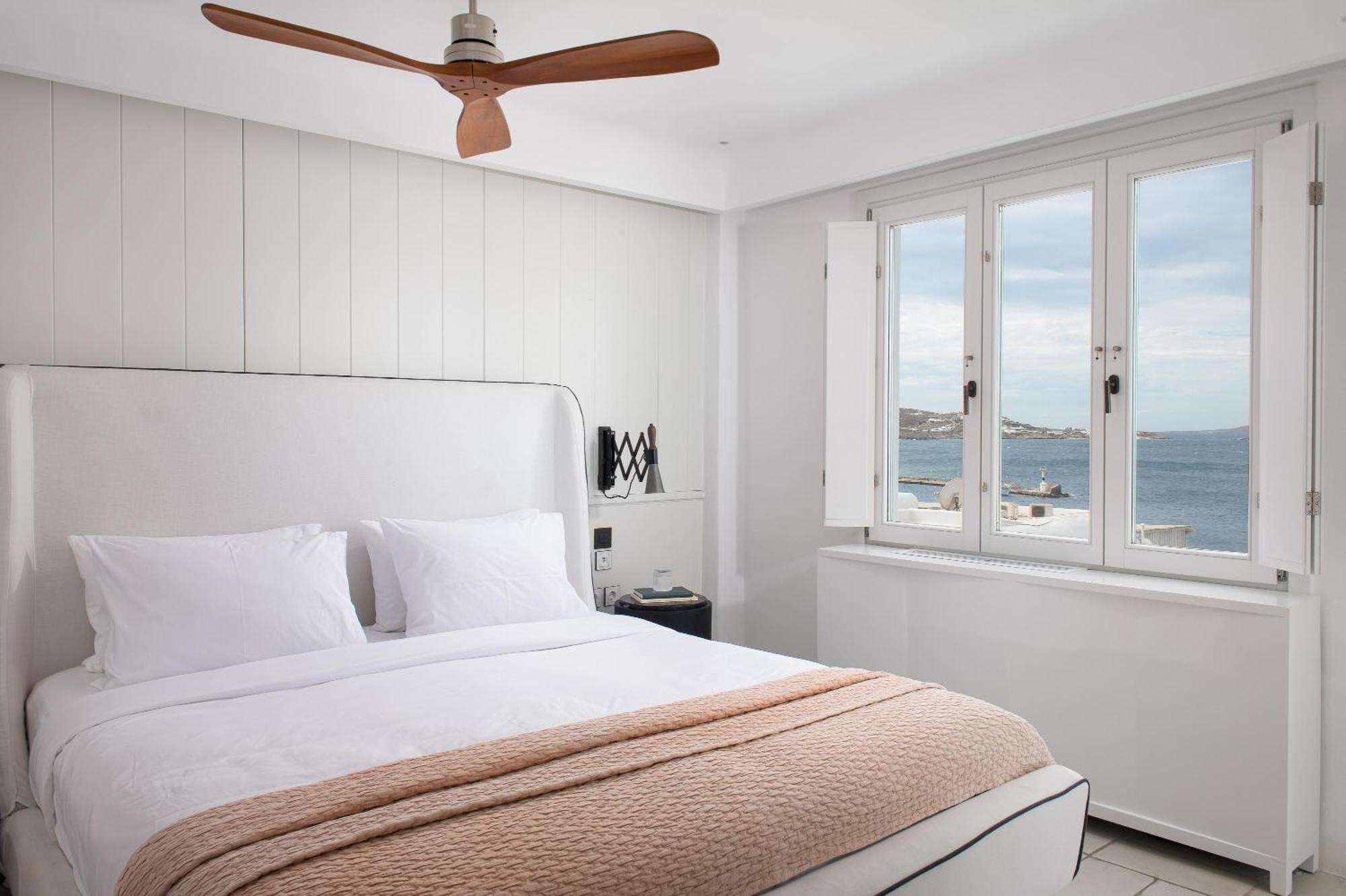 Premium Suite Outdoor Jet Tub Sea View