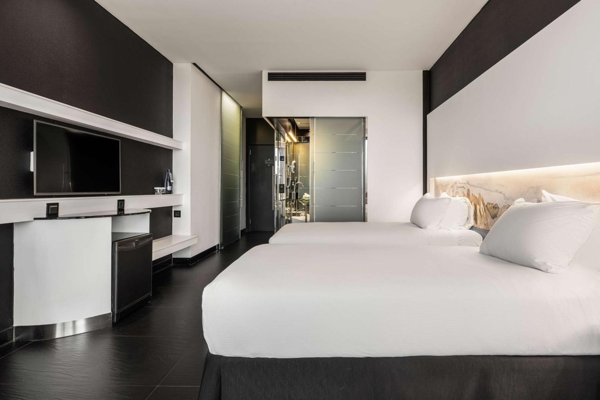 Quarto com 2 Camas de Solteiro e Vista Panorâmica