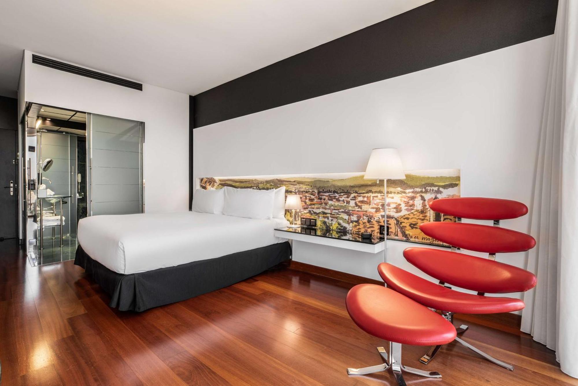 Quarto com Cama King-size e Vista Panorâmica