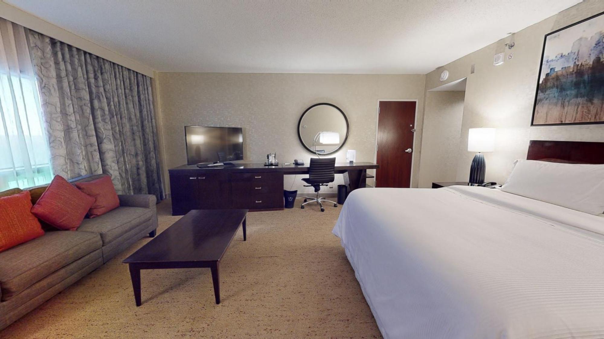 Junior Suite 1 King
