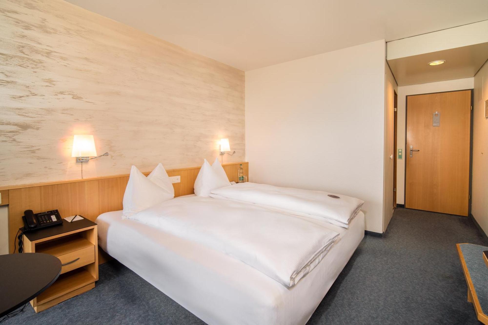 Double Room Lake View