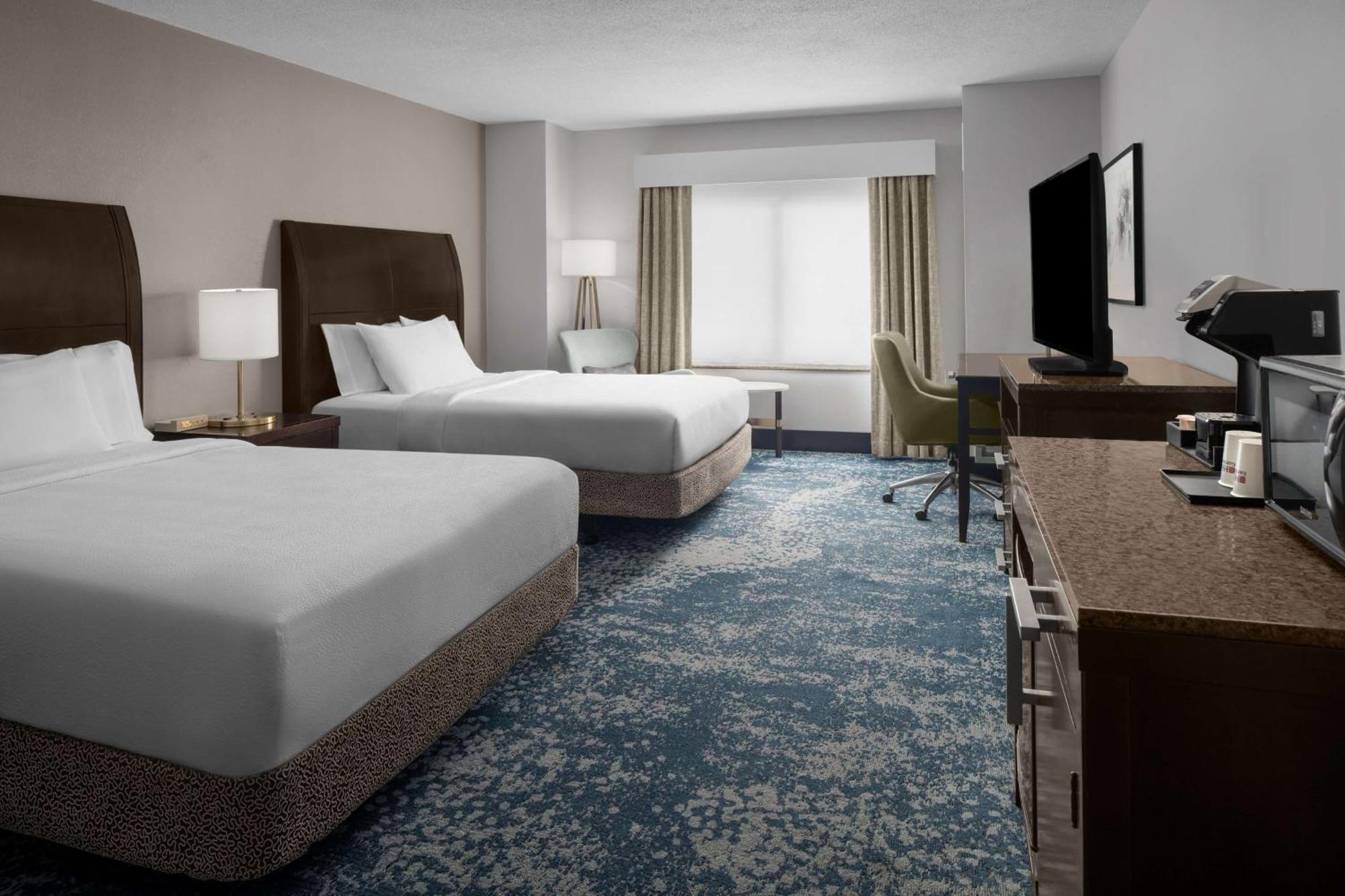 Queen Room Two Queen Beds Mobility Hearing Access