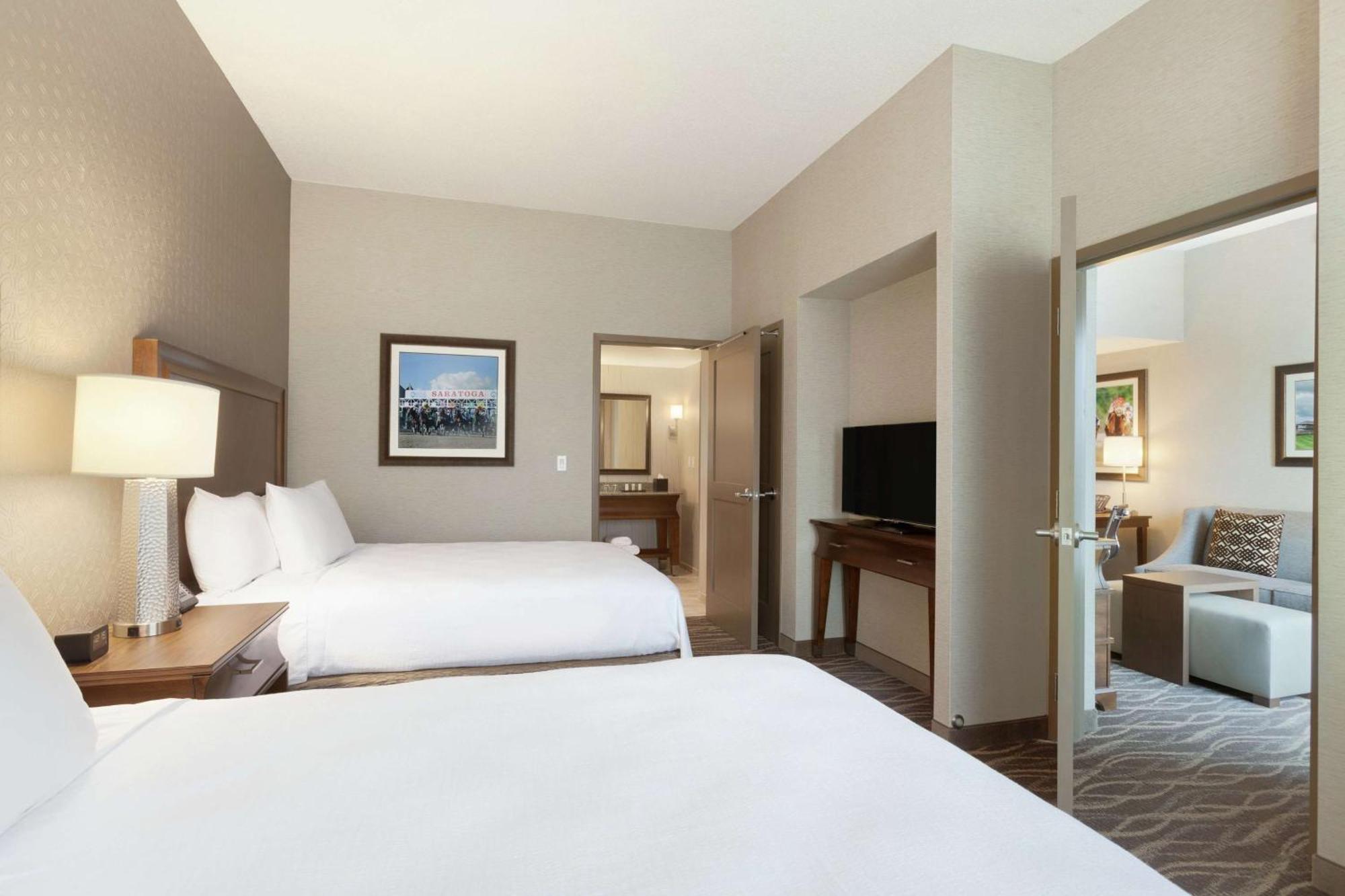 Two-Room Queen Suite with Two Queen Beds