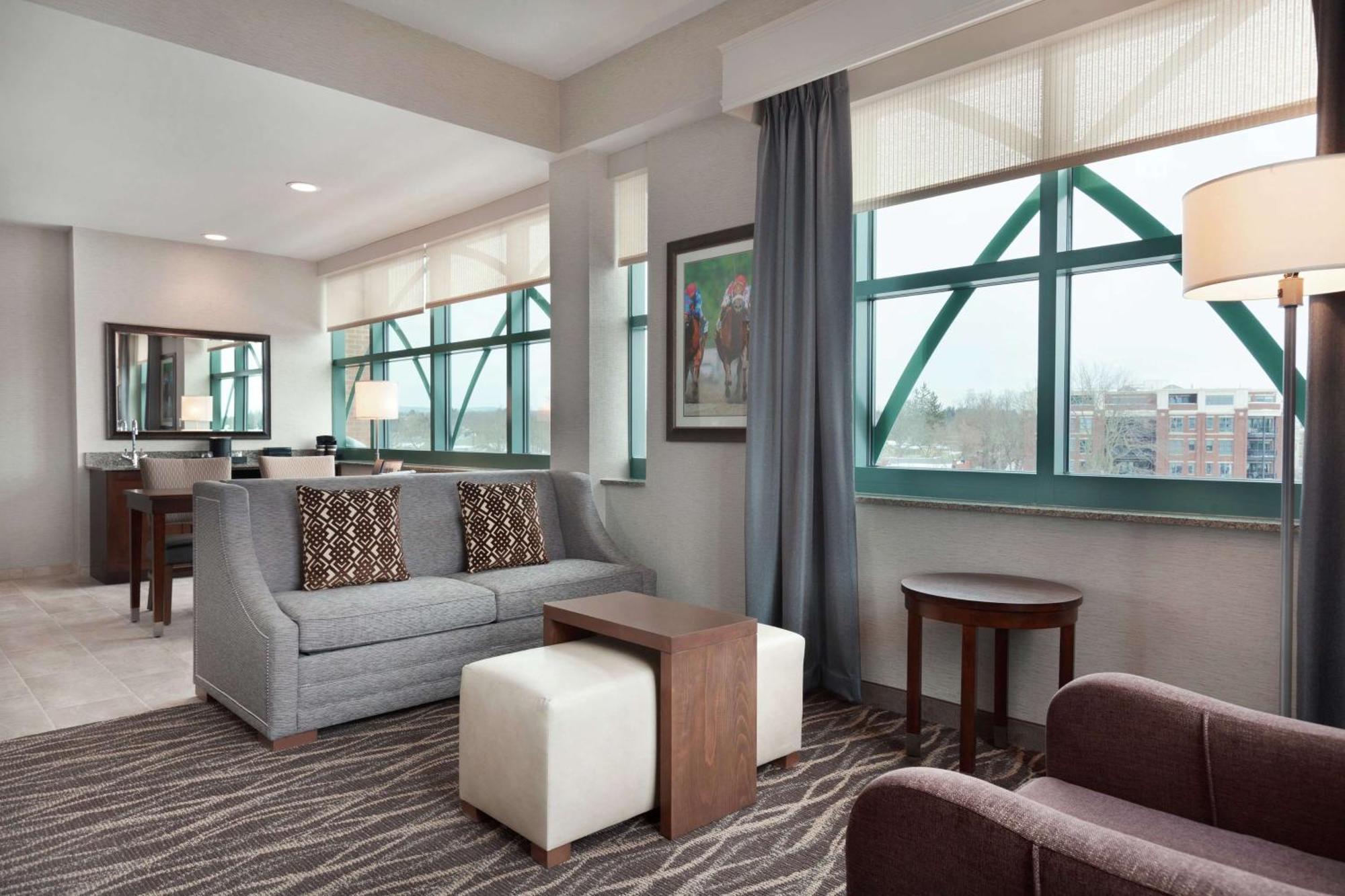 Two-Room Queen Suite Two Queen Beds