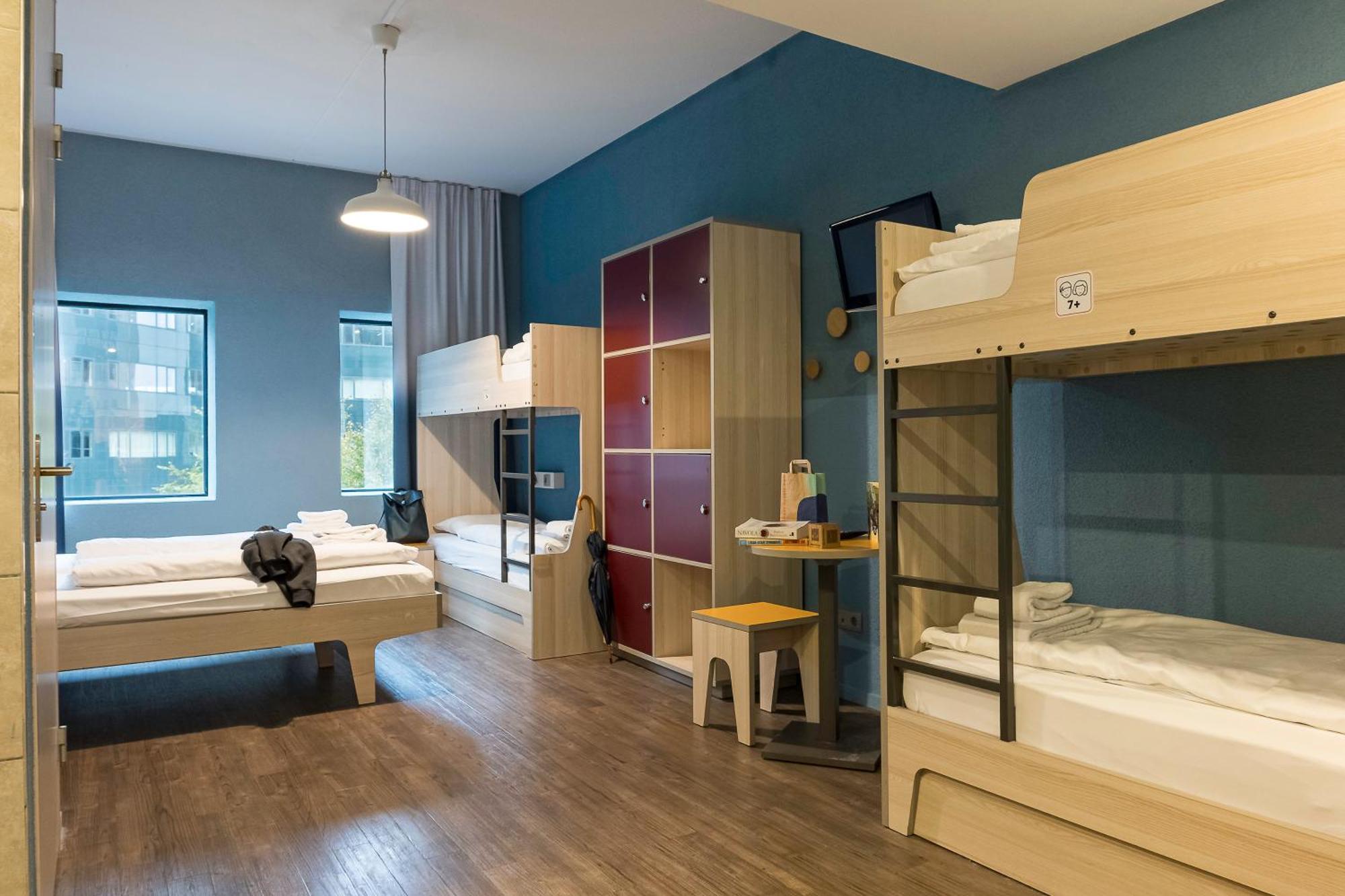 6-Bed Room,1622874389:JPEG