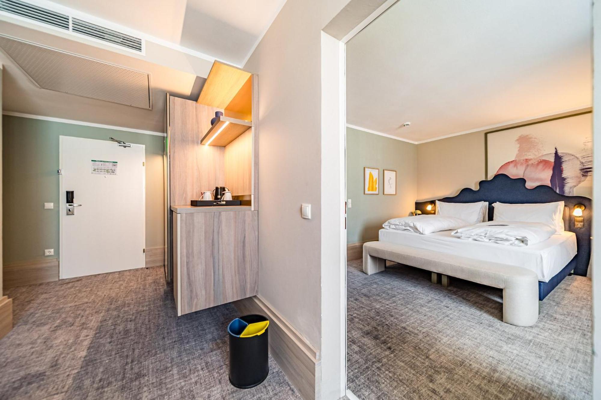 One-Bedroom Suite