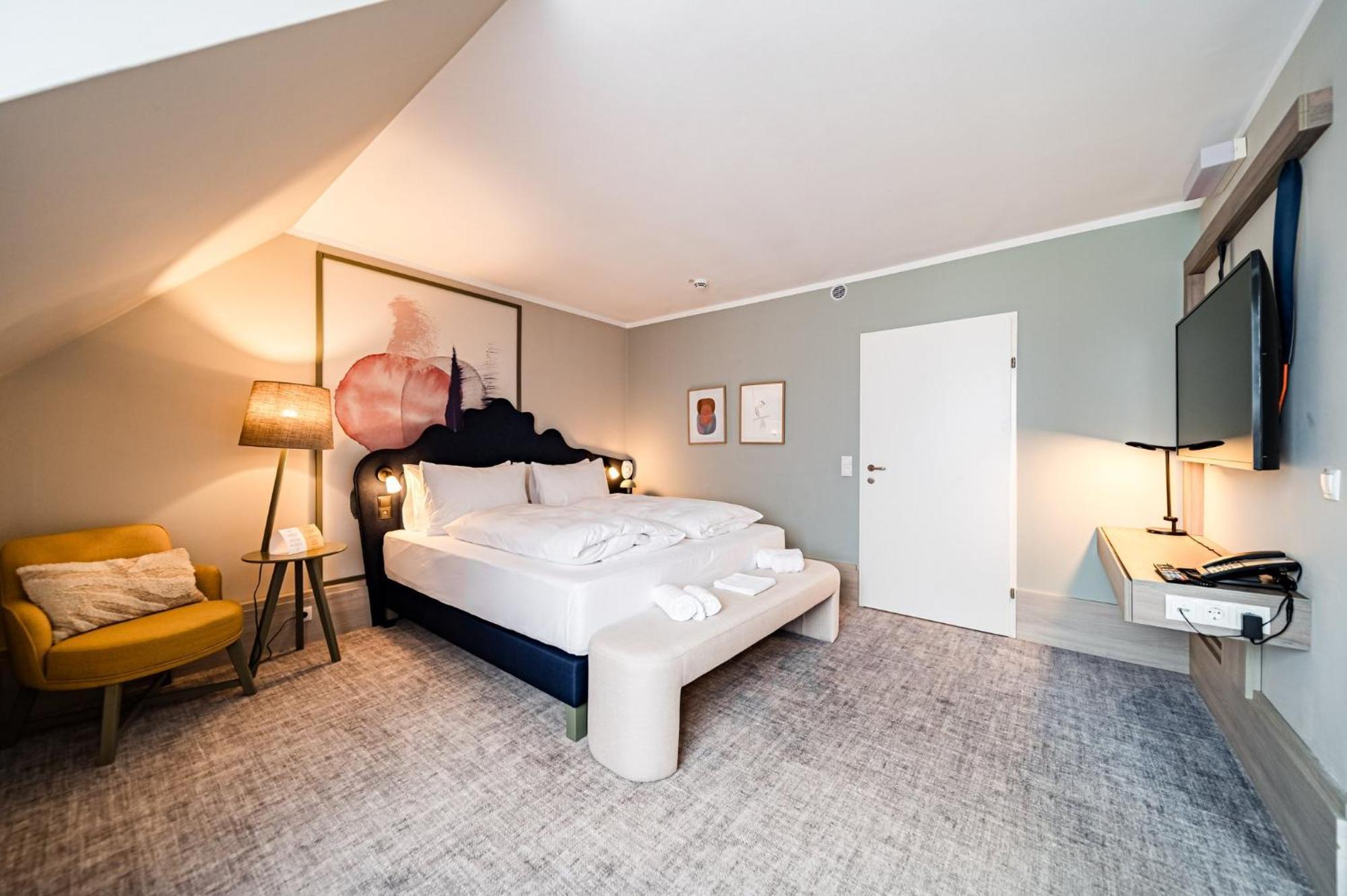 Standard Double Room with Walk In Shower