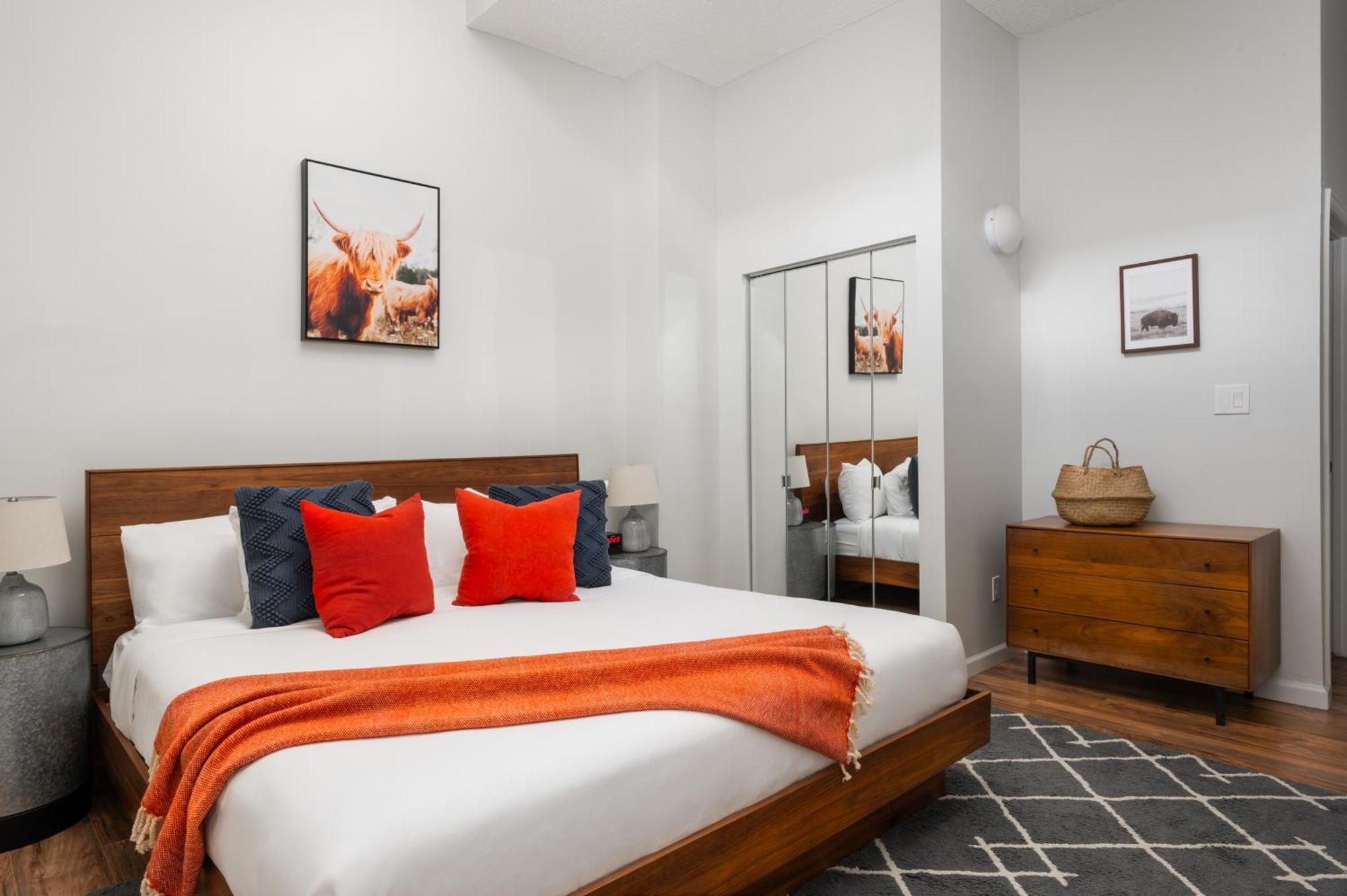 Two-Bedroom Apartment Valley View