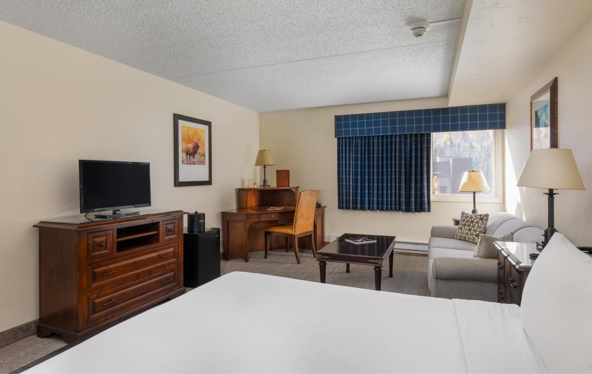 King Room Sofa Bed Valley View