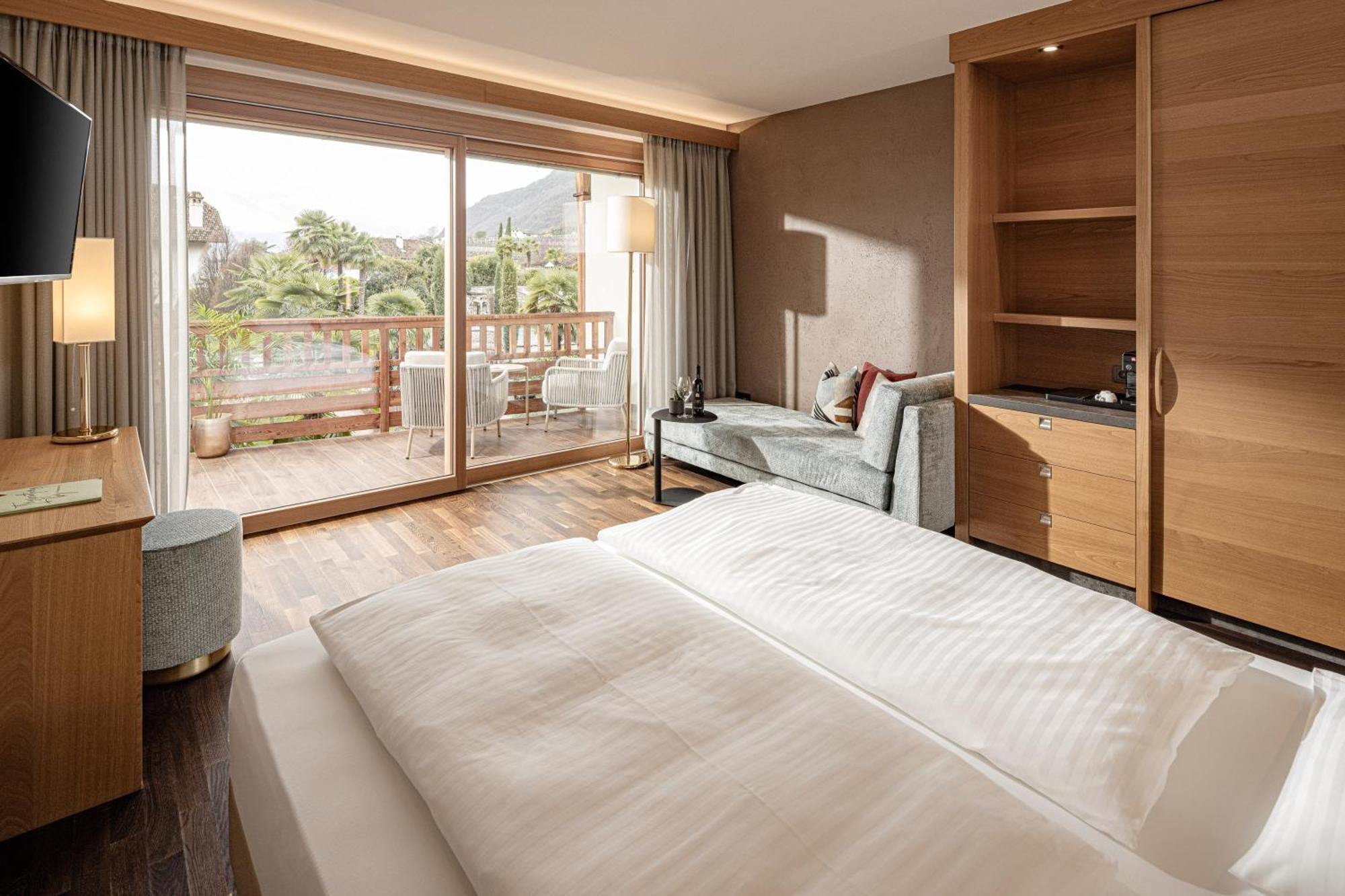 Superior Double Room,1623663575:JPEG
