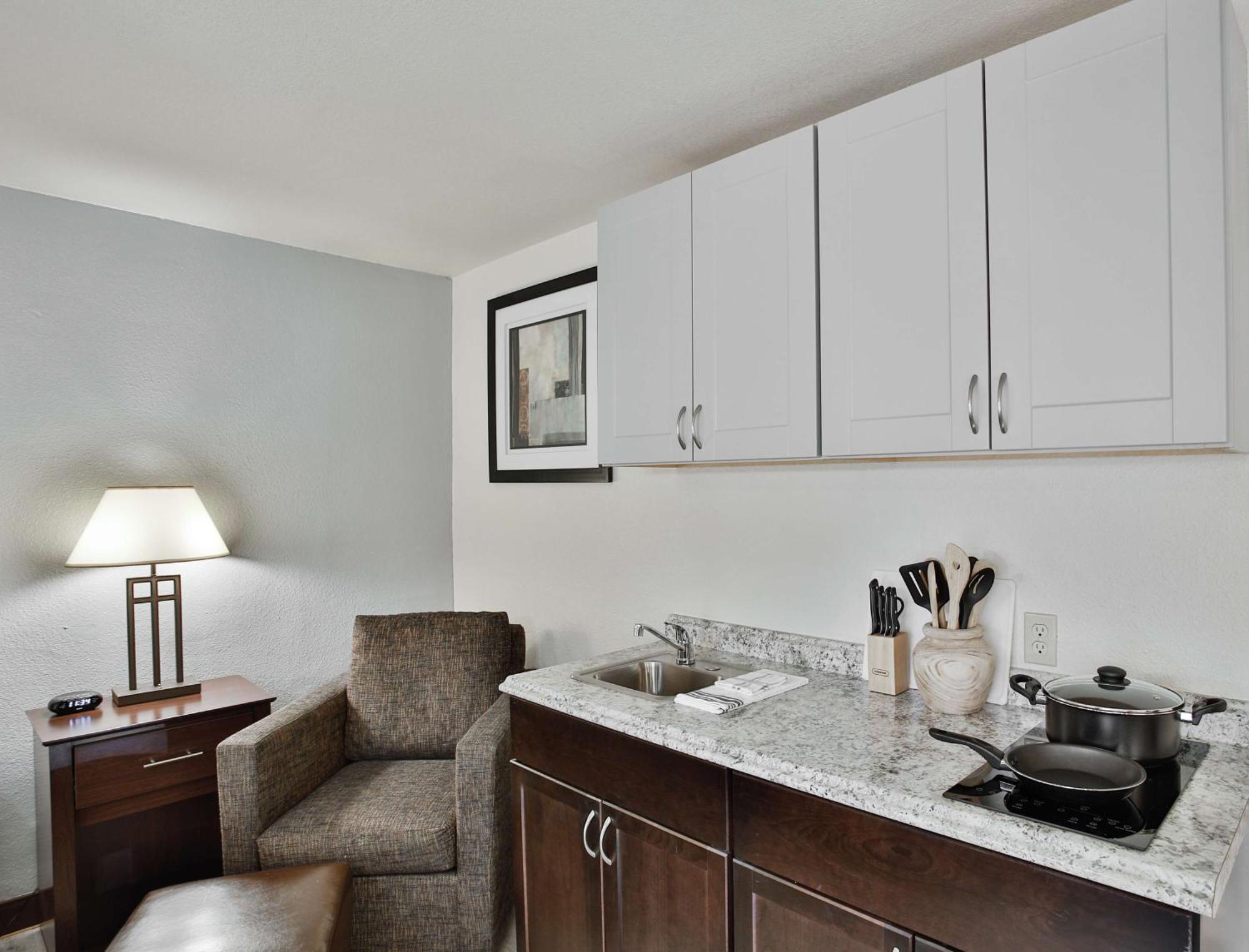 King Room Kitchenette