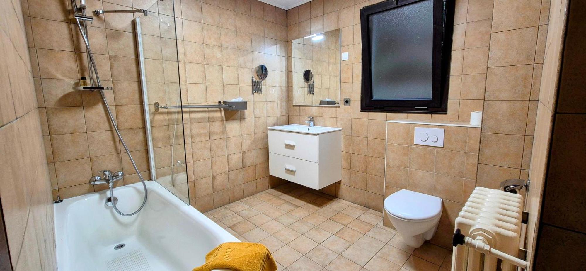 Triple Room,1623668340:JPEG