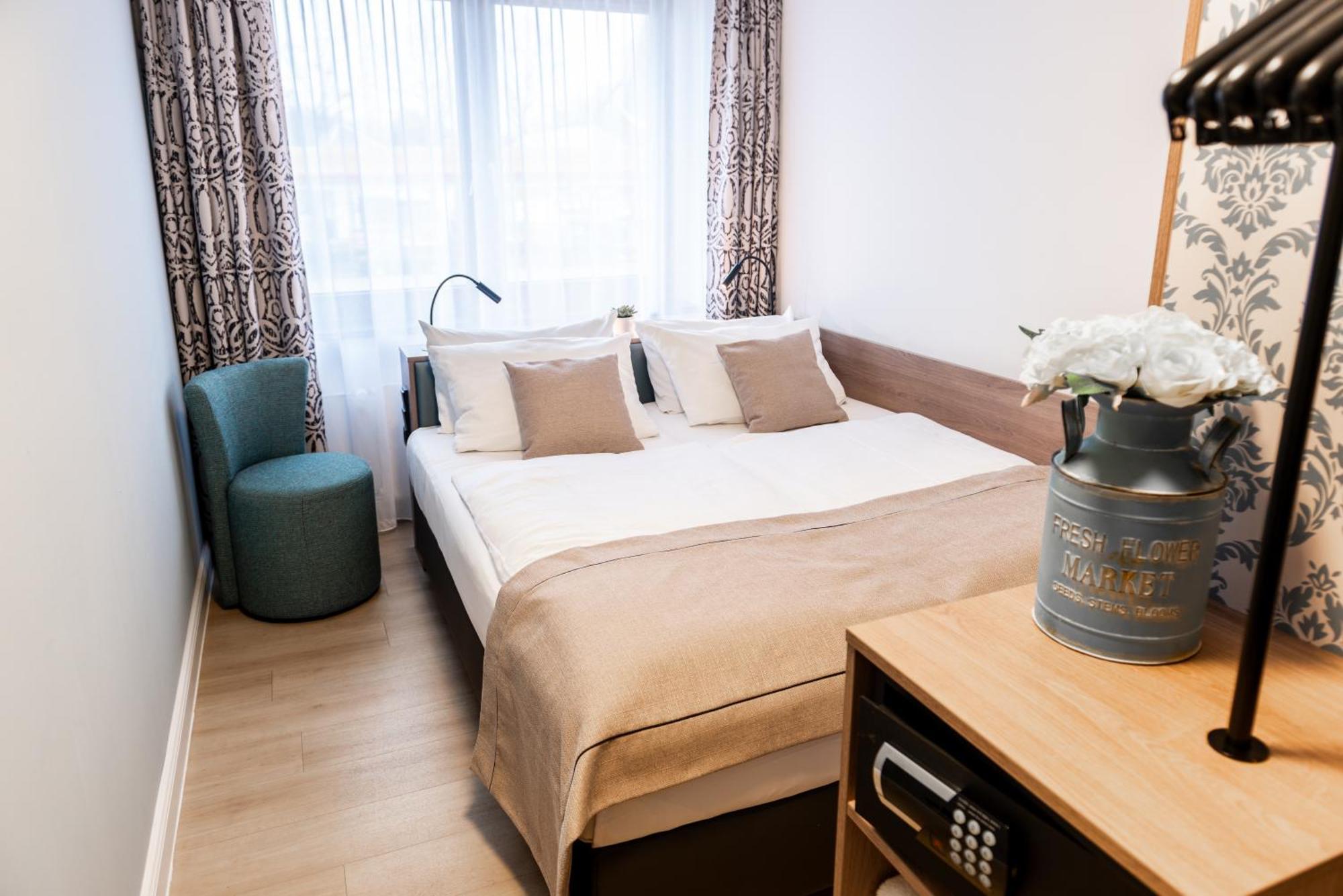 Cosy Queen Room