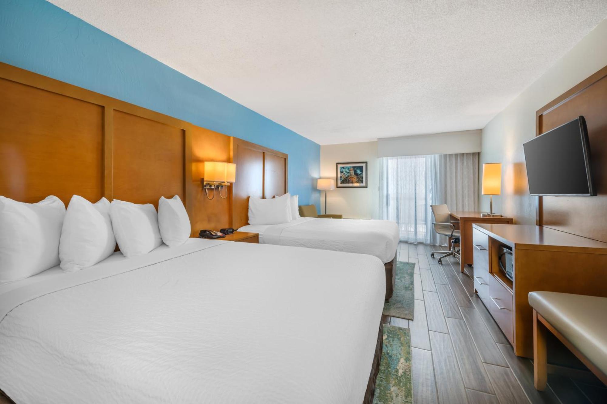 Deluxe Queen Room Two Queen Beds Ocean Front