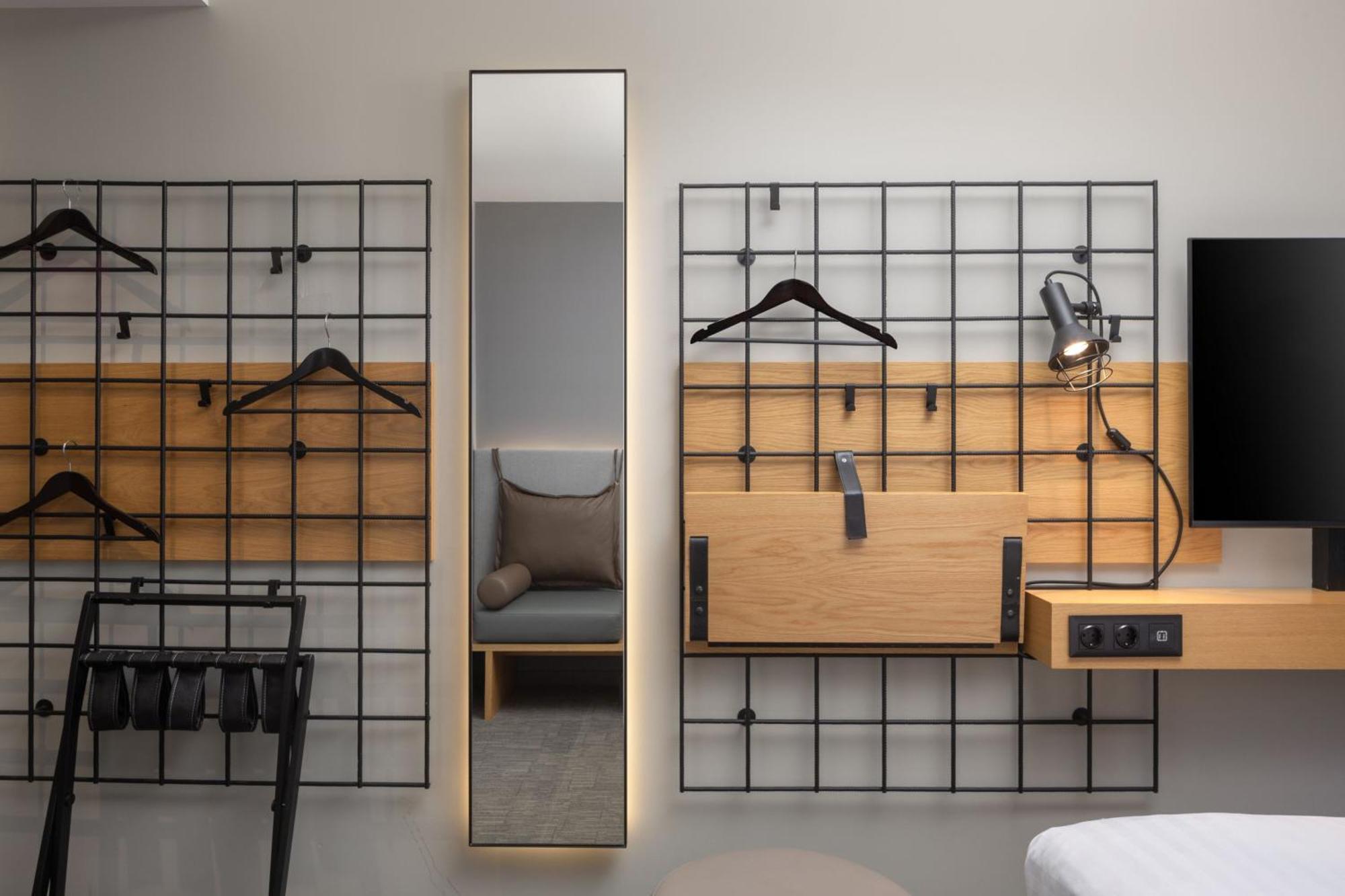 Moxyfied Family Sleeper Room