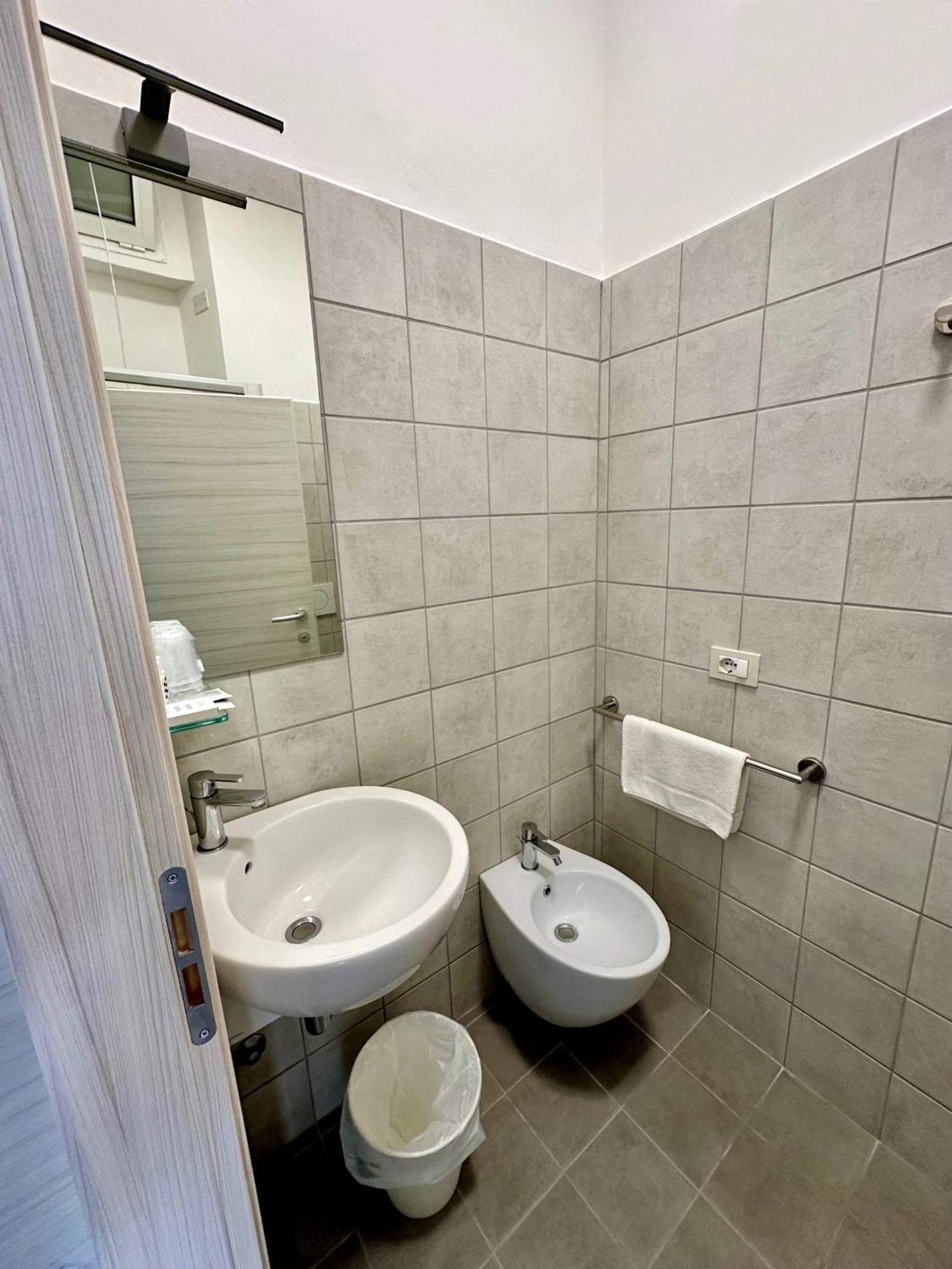 Economy Twin Room