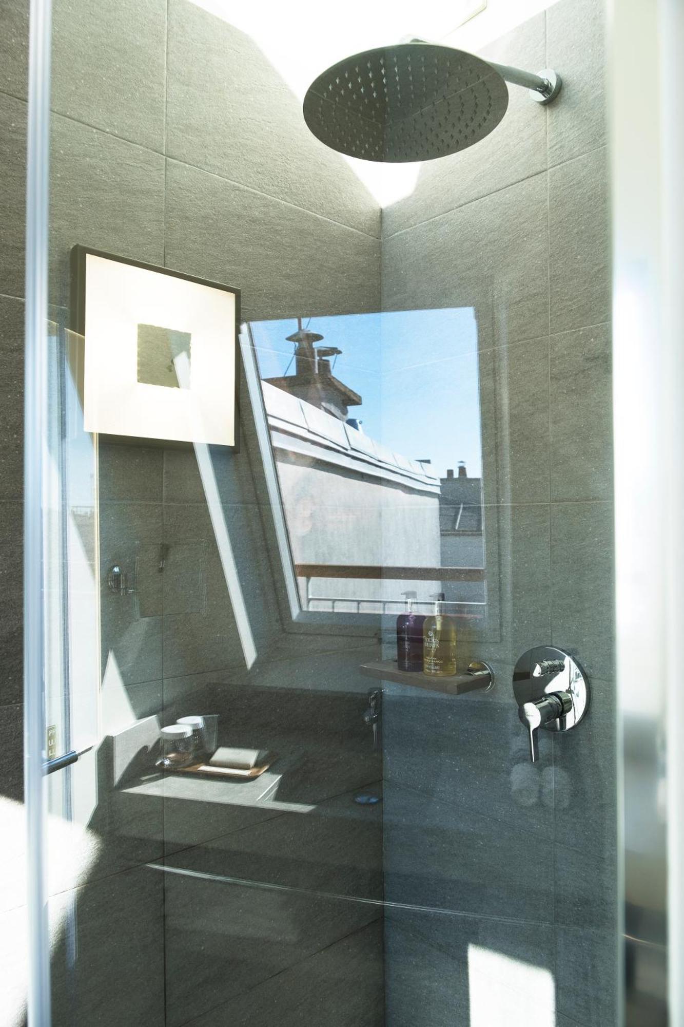 Double Room City View Top Floor