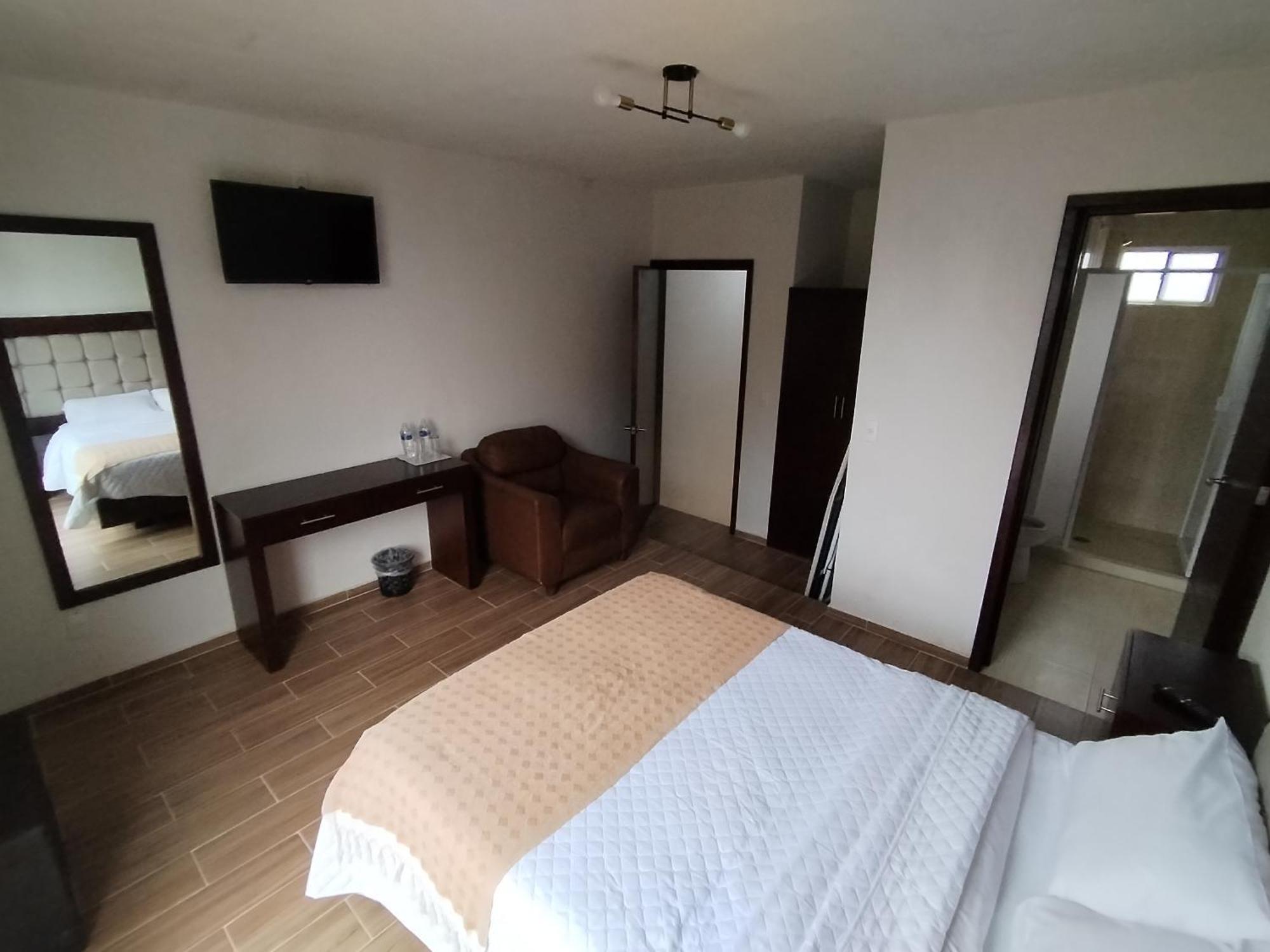 Double Room Private Bathroom