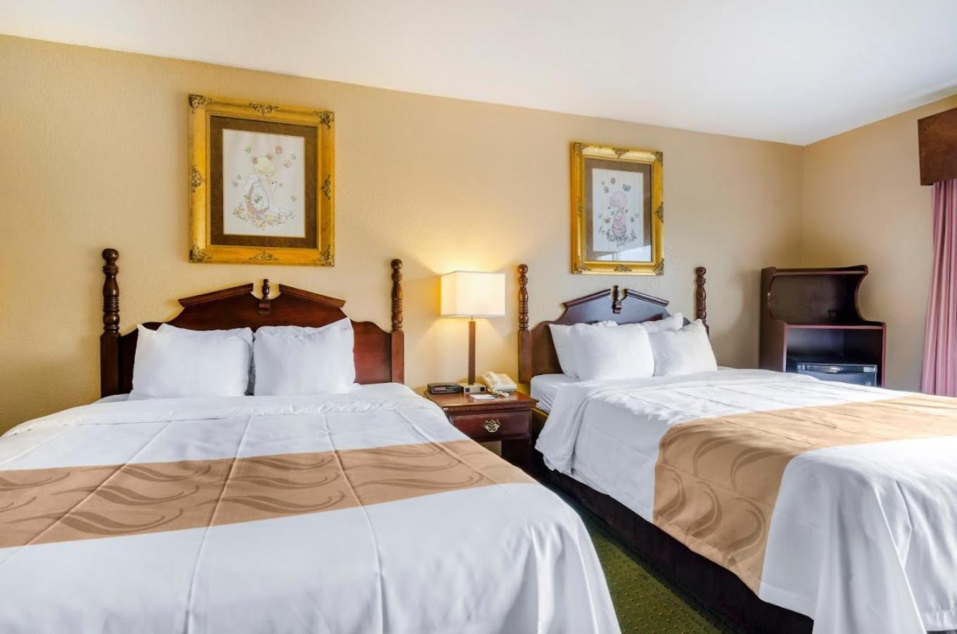 Queen Room Two Queen Beds